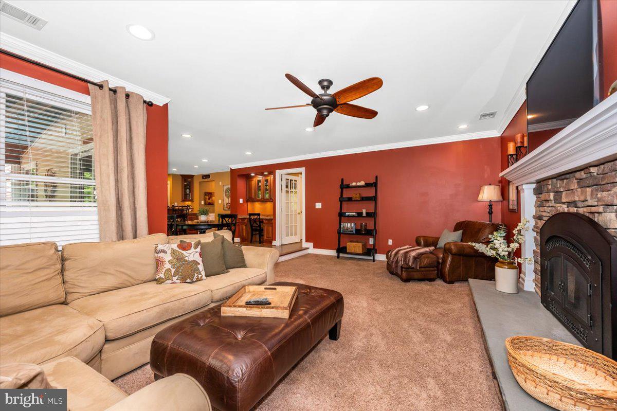 HICKORY RIDGE - Residential