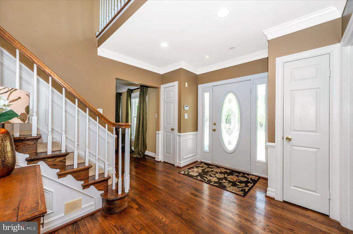 8412 DASHER COURT