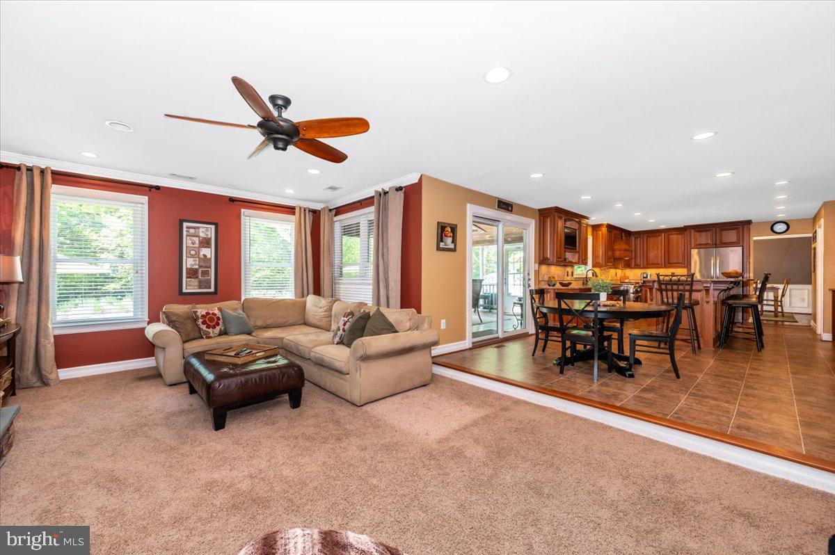 HICKORY RIDGE - Residential