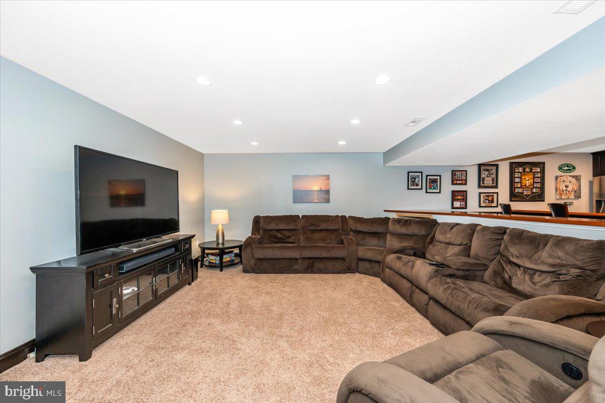 HICKORY RIDGE - Residential