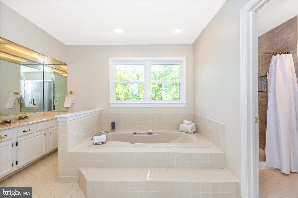 HICKORY RIDGE - Residential