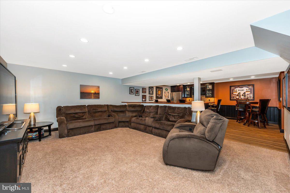 HICKORY RIDGE - Residential