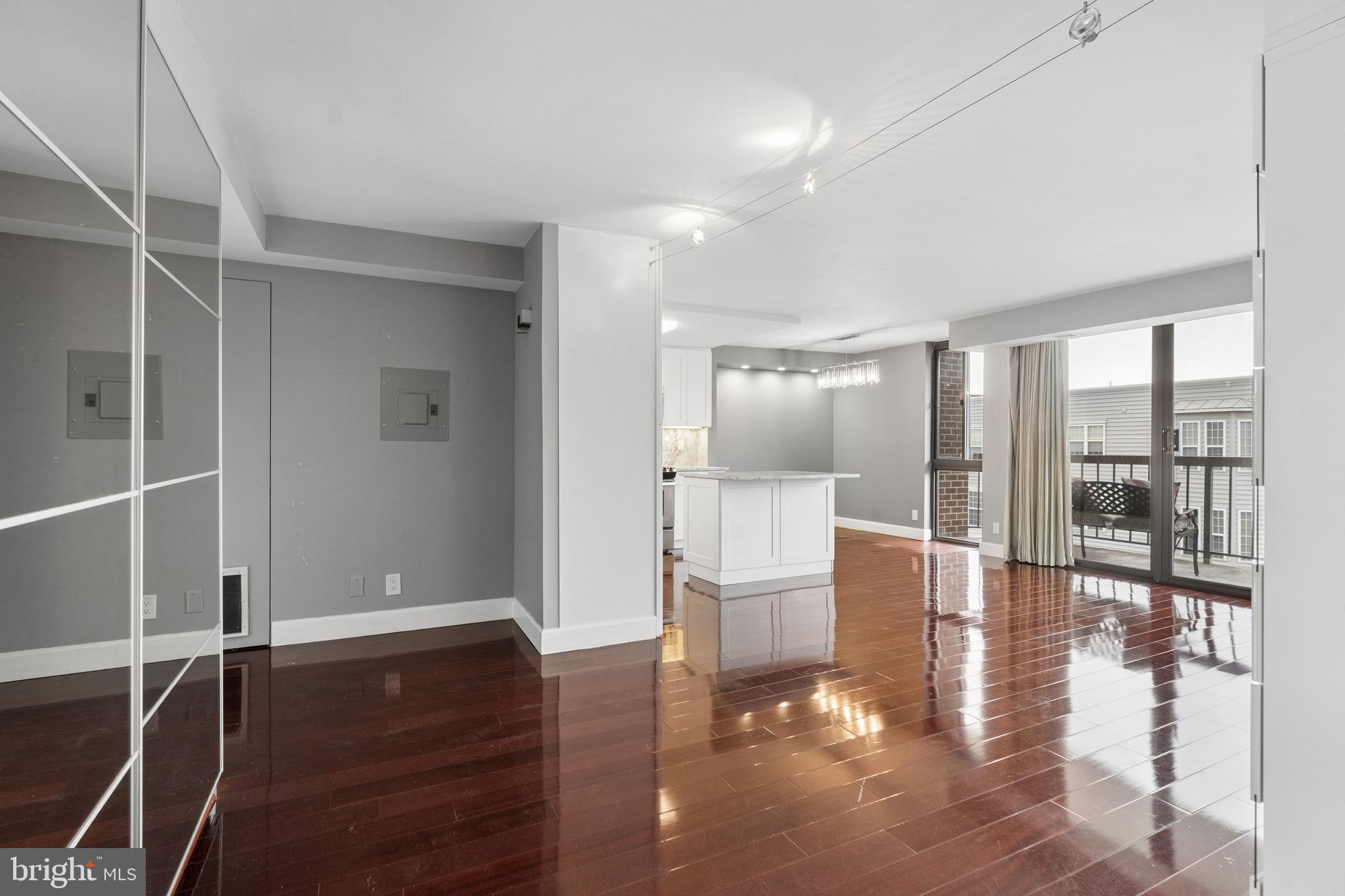 1401 N RHODES STREET 603