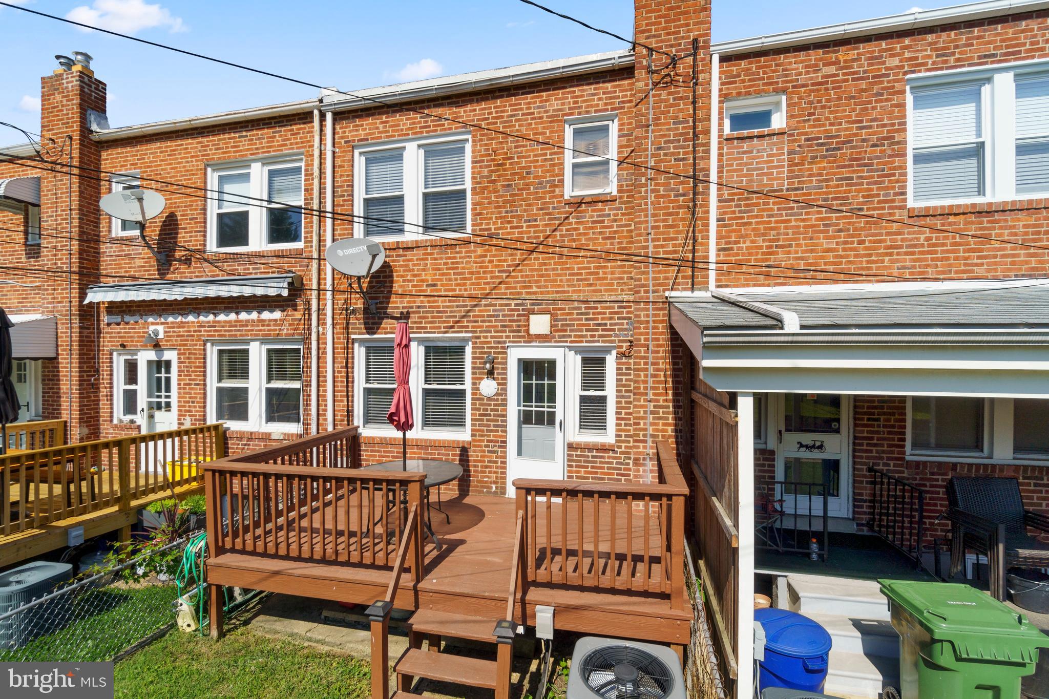 MEDFIELD - Residential Lease