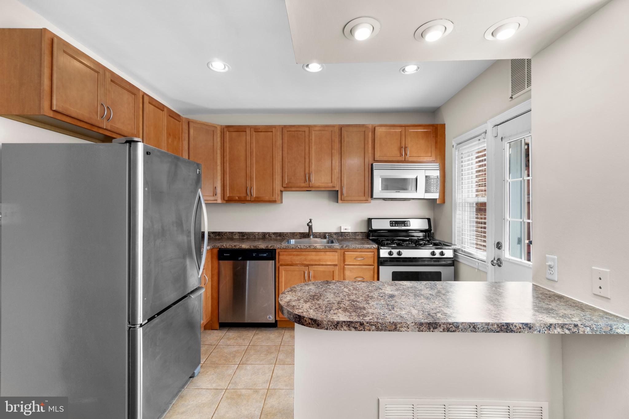 MEDFIELD - Residential Lease