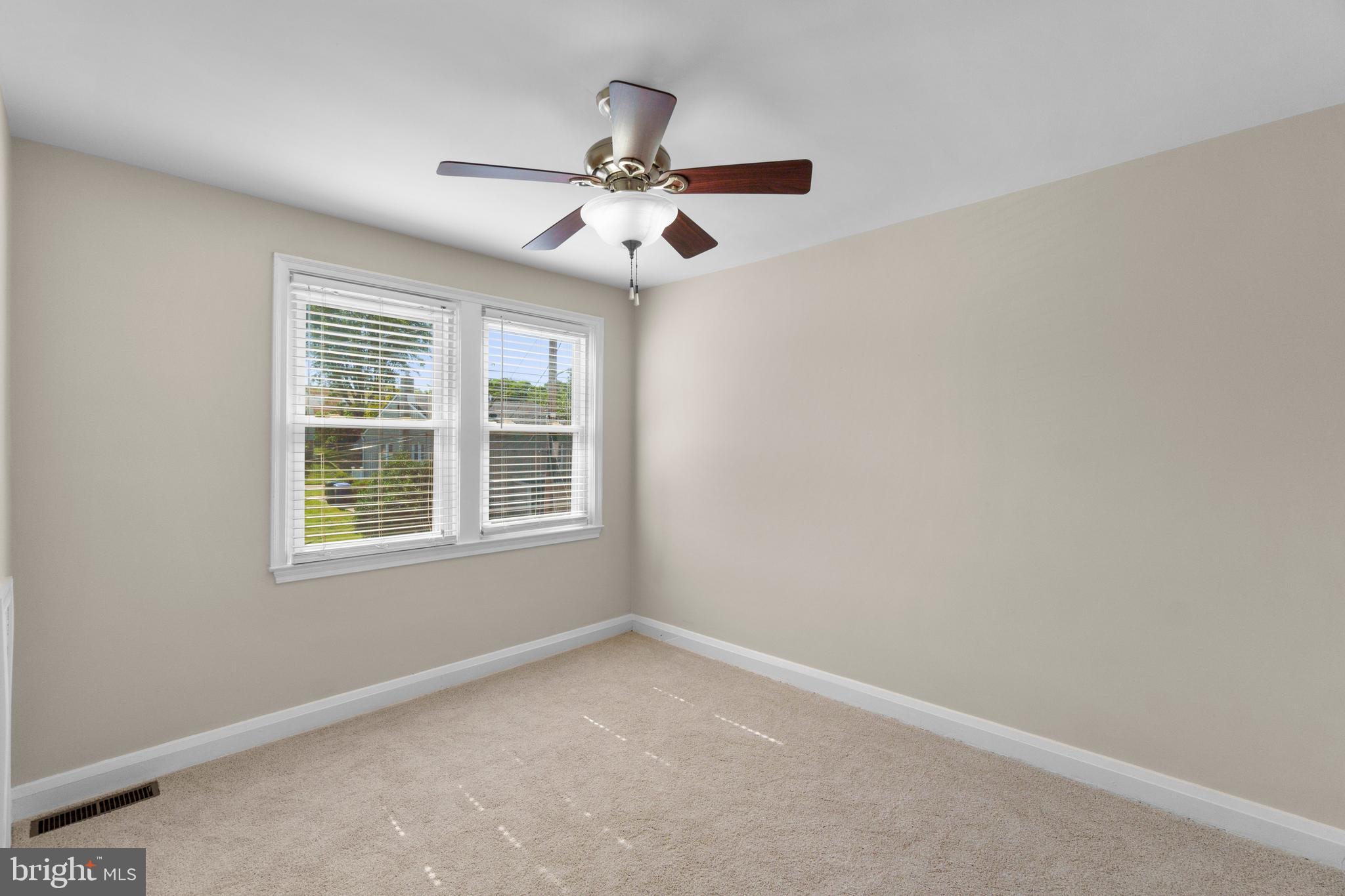 MEDFIELD - Residential Lease