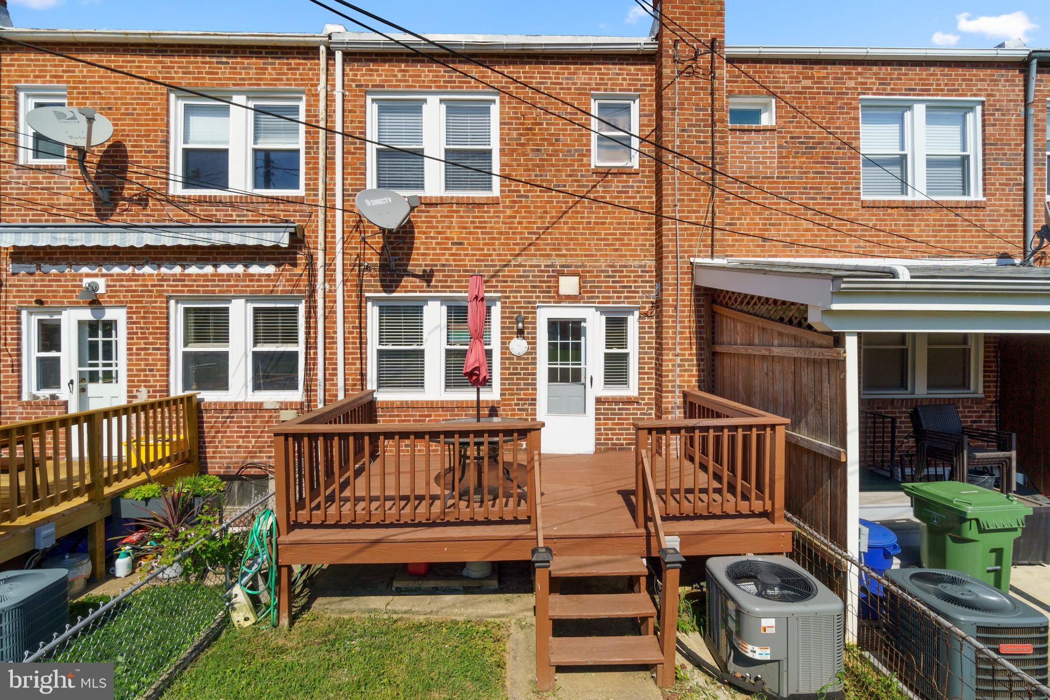 MEDFIELD - Residential Lease