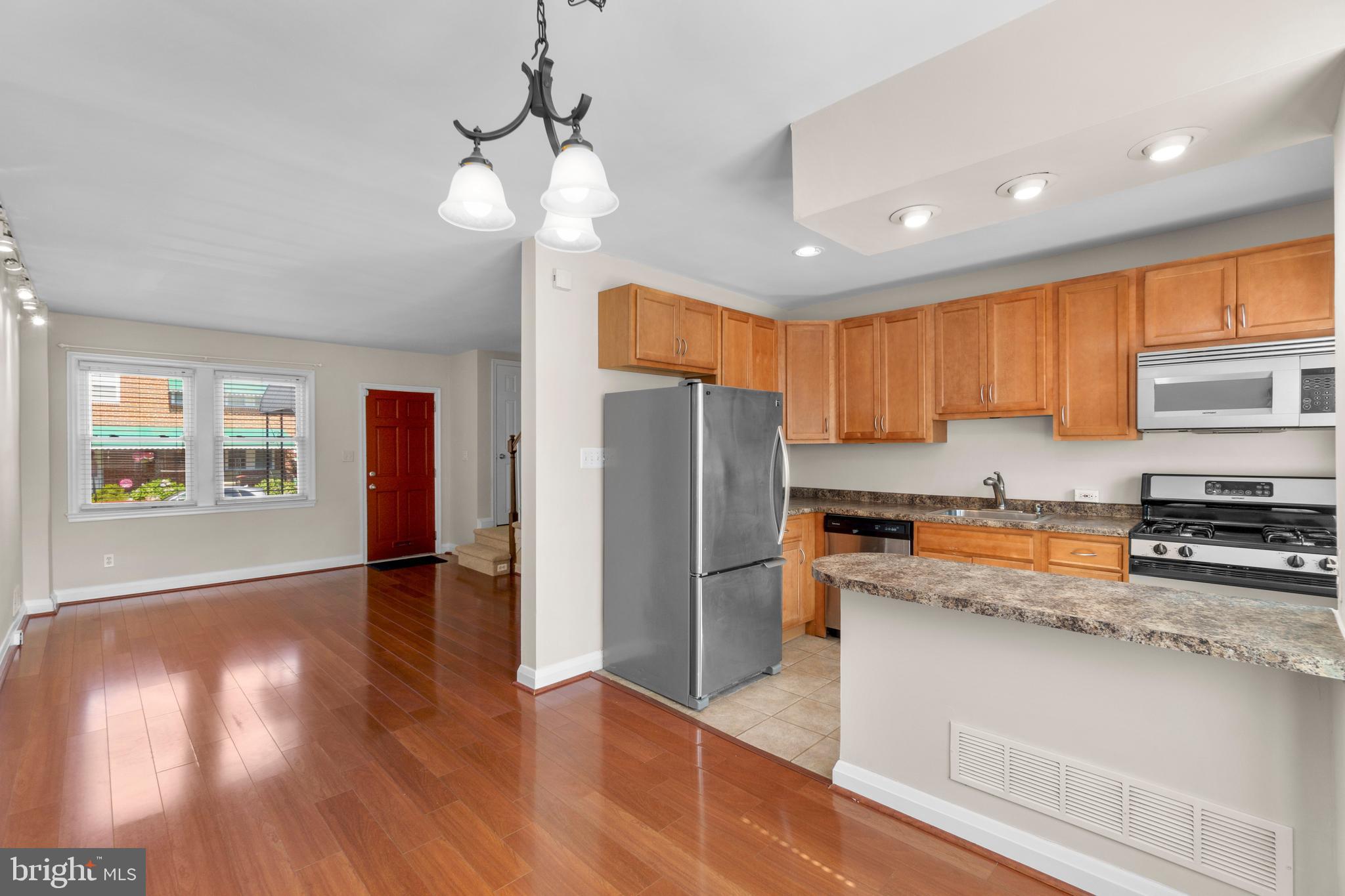 MEDFIELD - Residential Lease