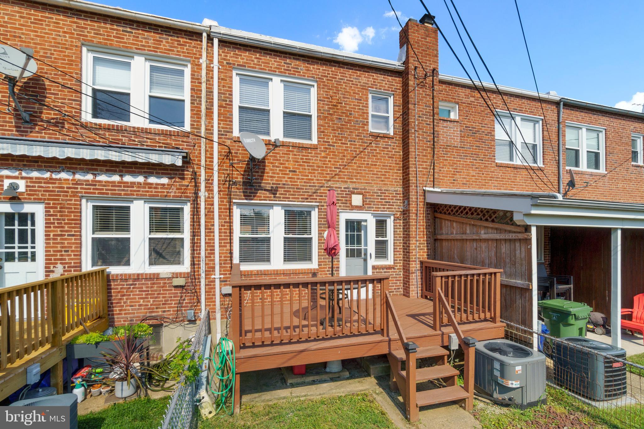 MEDFIELD - Residential Lease