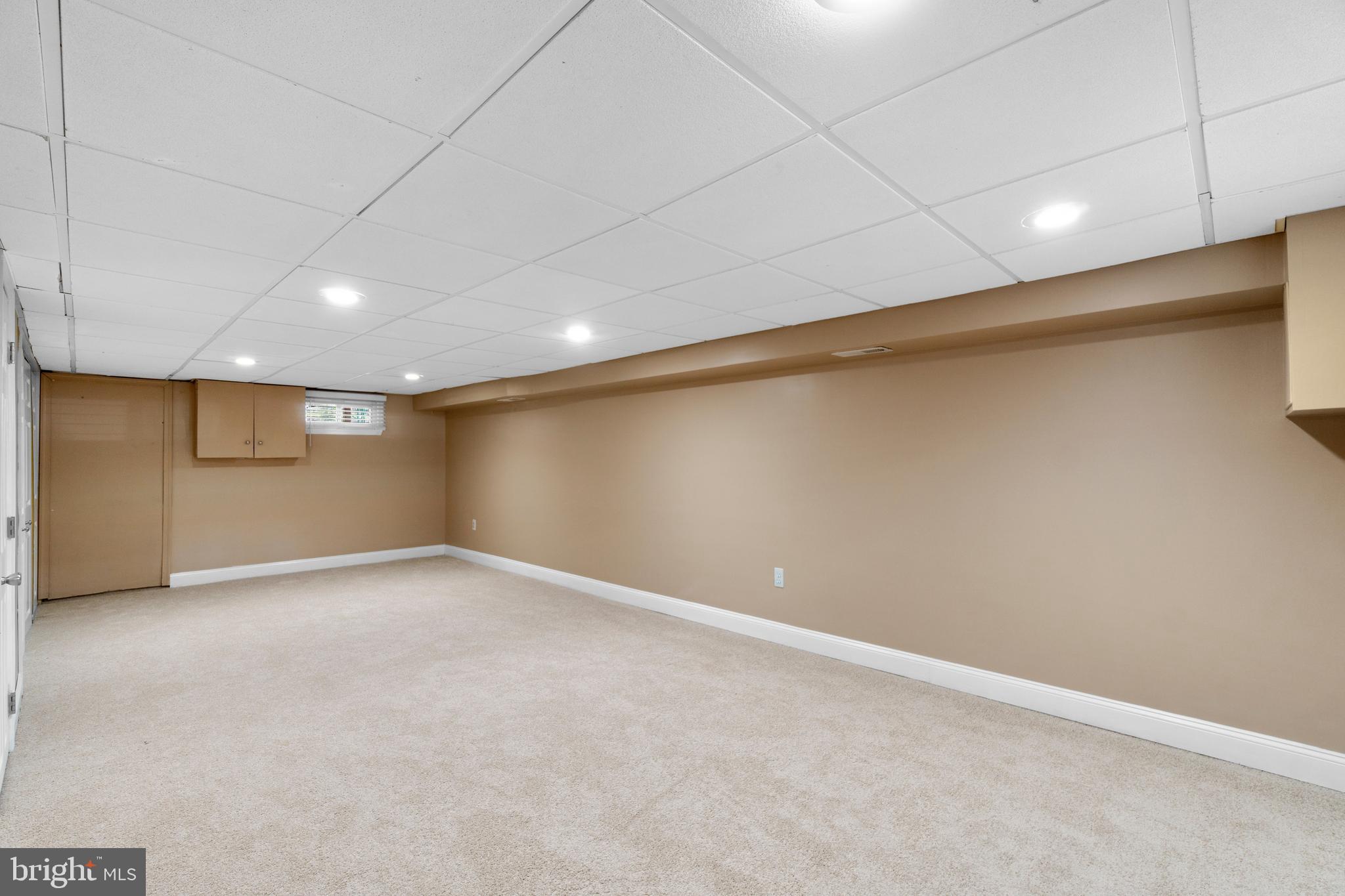 MEDFIELD - Residential Lease