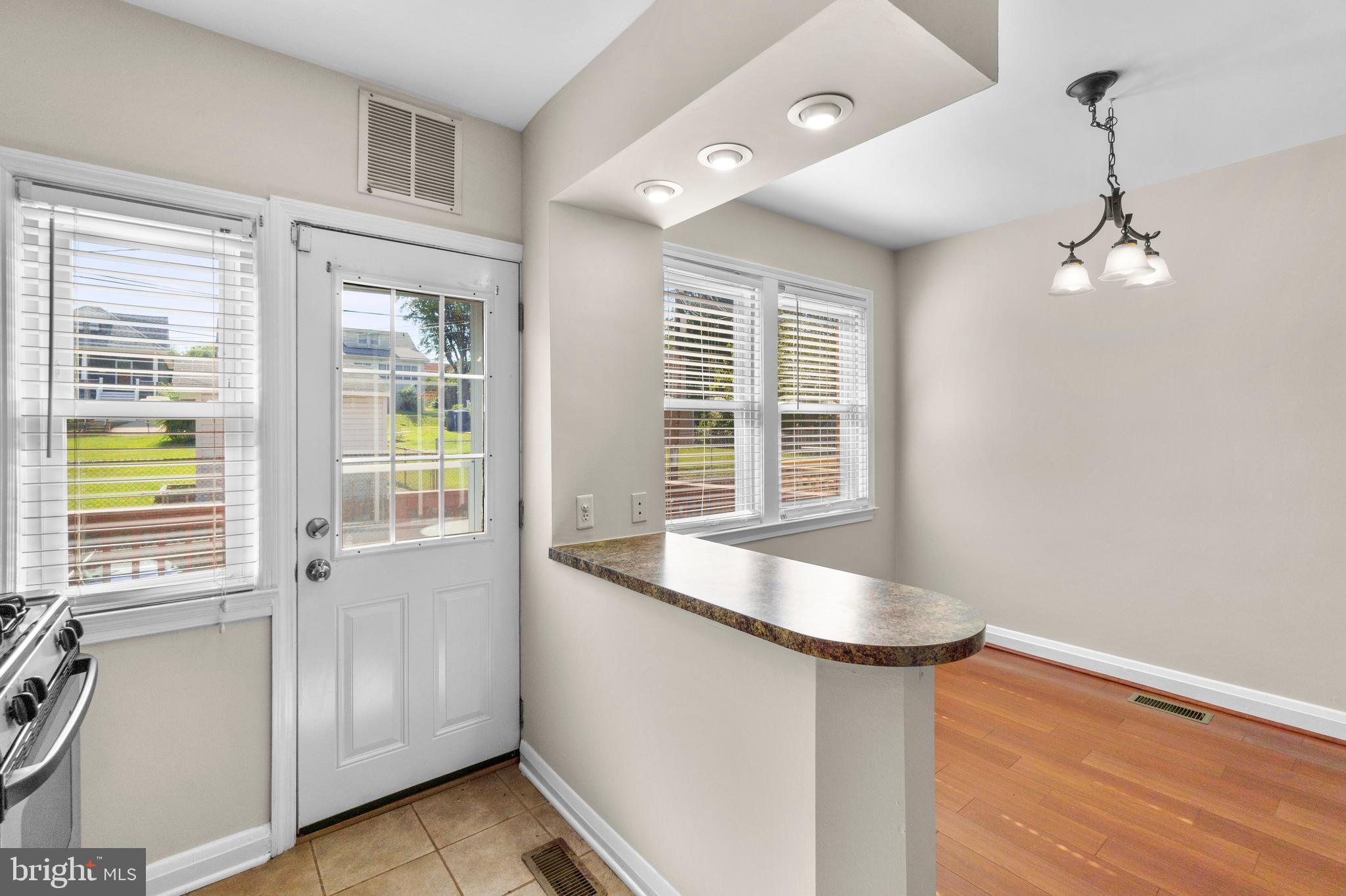 MEDFIELD - Residential Lease