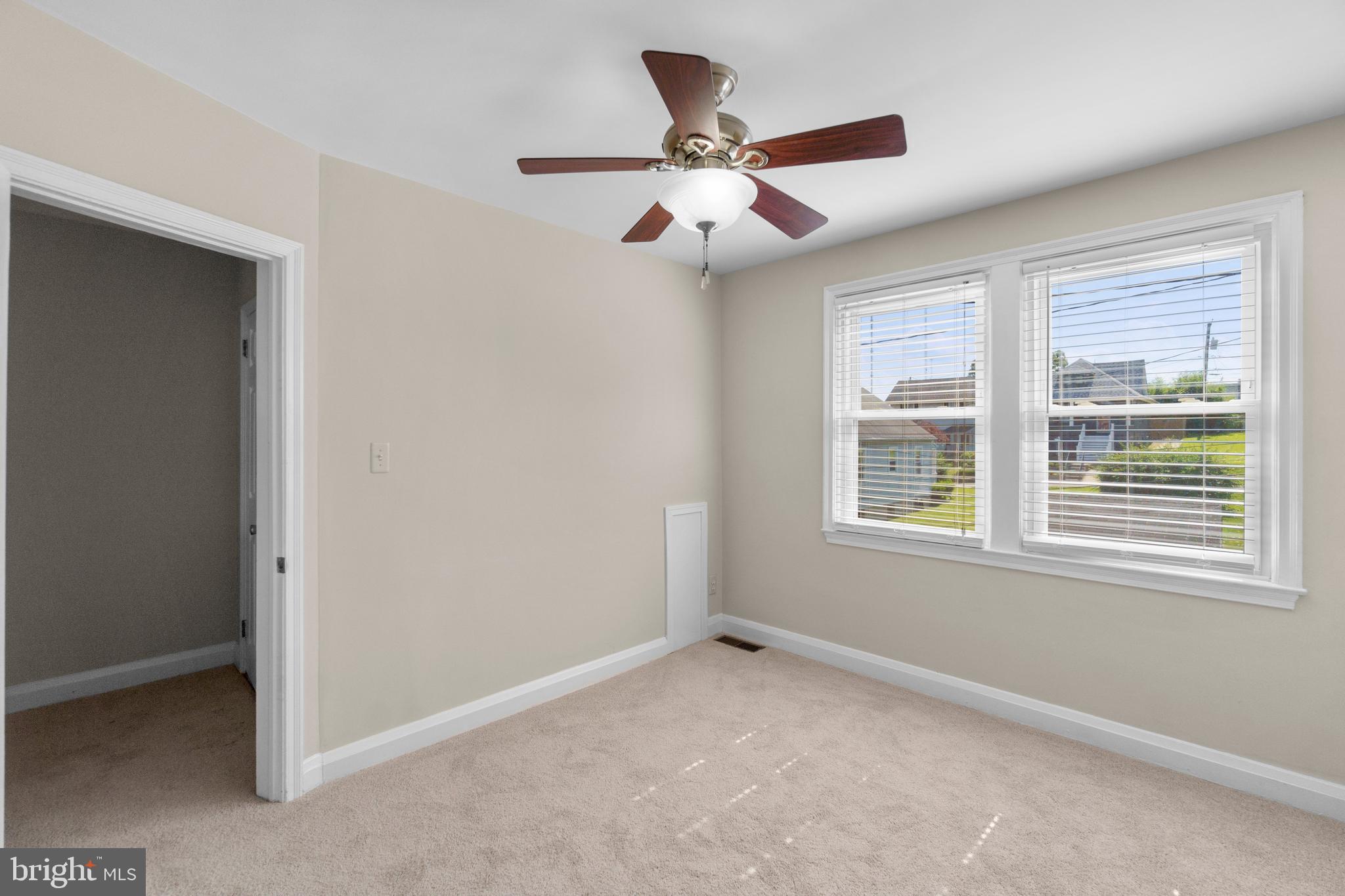 MEDFIELD - Residential Lease