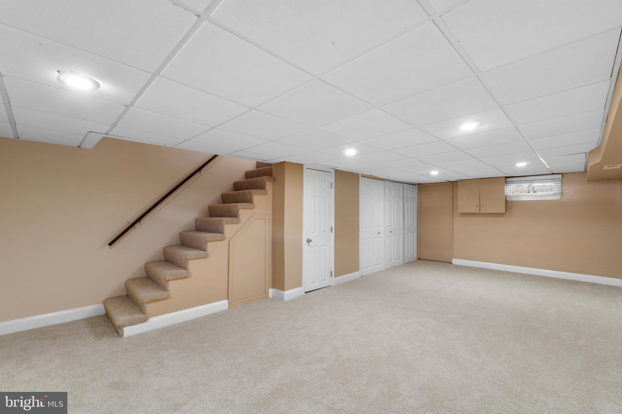 MEDFIELD - Residential Lease