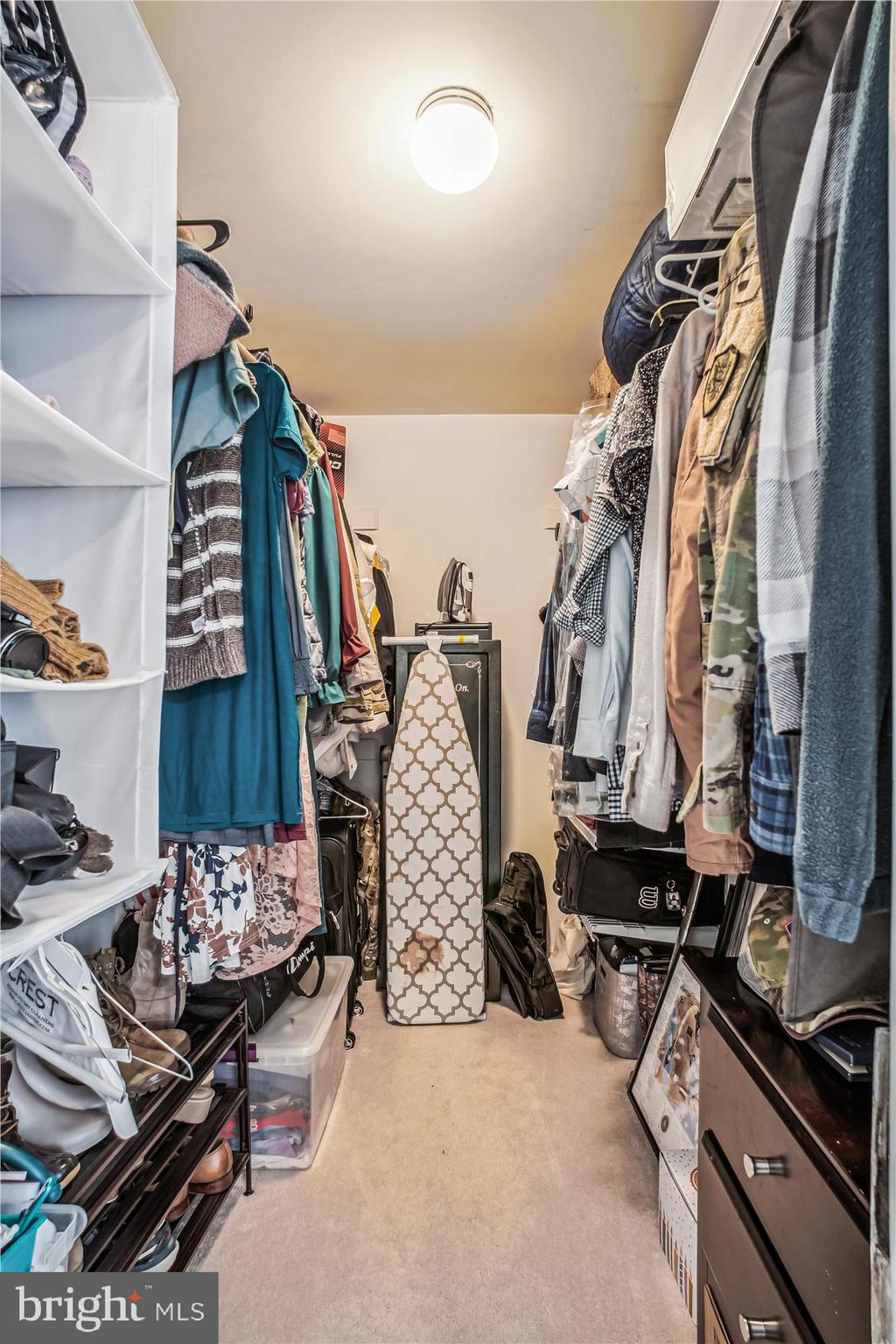 KINGSTOWNE - Residential Lease