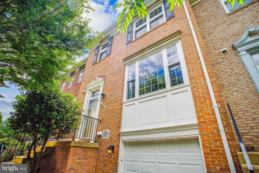 Welcome to Kingstowne living at its best! This beautifully updated 3-bedroom, 2 full and 2 half-bath townhome offers nearly 2,500 square feet of stylish living space. The open floor plan features gleaming hardwood floors, neutral paint throughout, and plenty of natural light. The chef-inspired kitchen boasts a custom tile backsplash, spacious cabinetry, and a layout perfect for cooking and entertaining.    Enjoy entertaining friends on your shady massive deck which is sounded by lush green trees. 

Upstairs, you'll find spacious bedrooms and updated bathrooms, while the lower level provides bonus space ideal for a home office, rec room, or a comfortable retreat for visiting guests exploring the Nation’s Capital.

Enjoy the convenience of easy parking with ample visitor spaces, and take advantage of all Kingstowne has to offer—two outdoor pools, fitness centers, tennis courts, walking trails, and tot lots. Just a short bike ride away from the neighborhood pool and retail shops, and ideally located near the Franconia-Springfield Metro, Fort Belvoir, the Pentagon, and DC.

This is an ideal home in a highly sought-after Kingstowne Community!