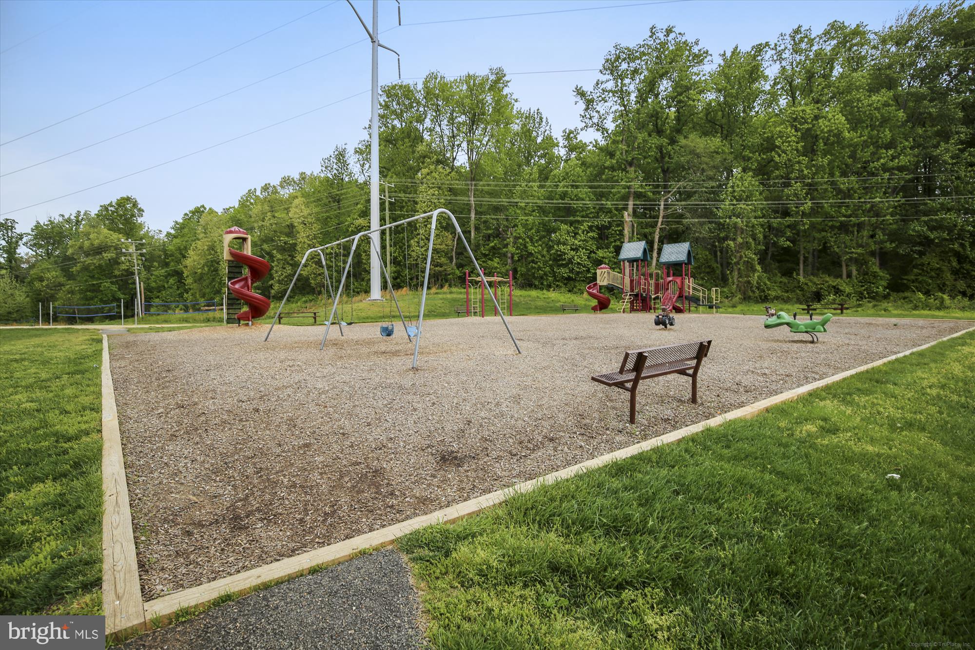 KINGSTOWNE - Residential Lease