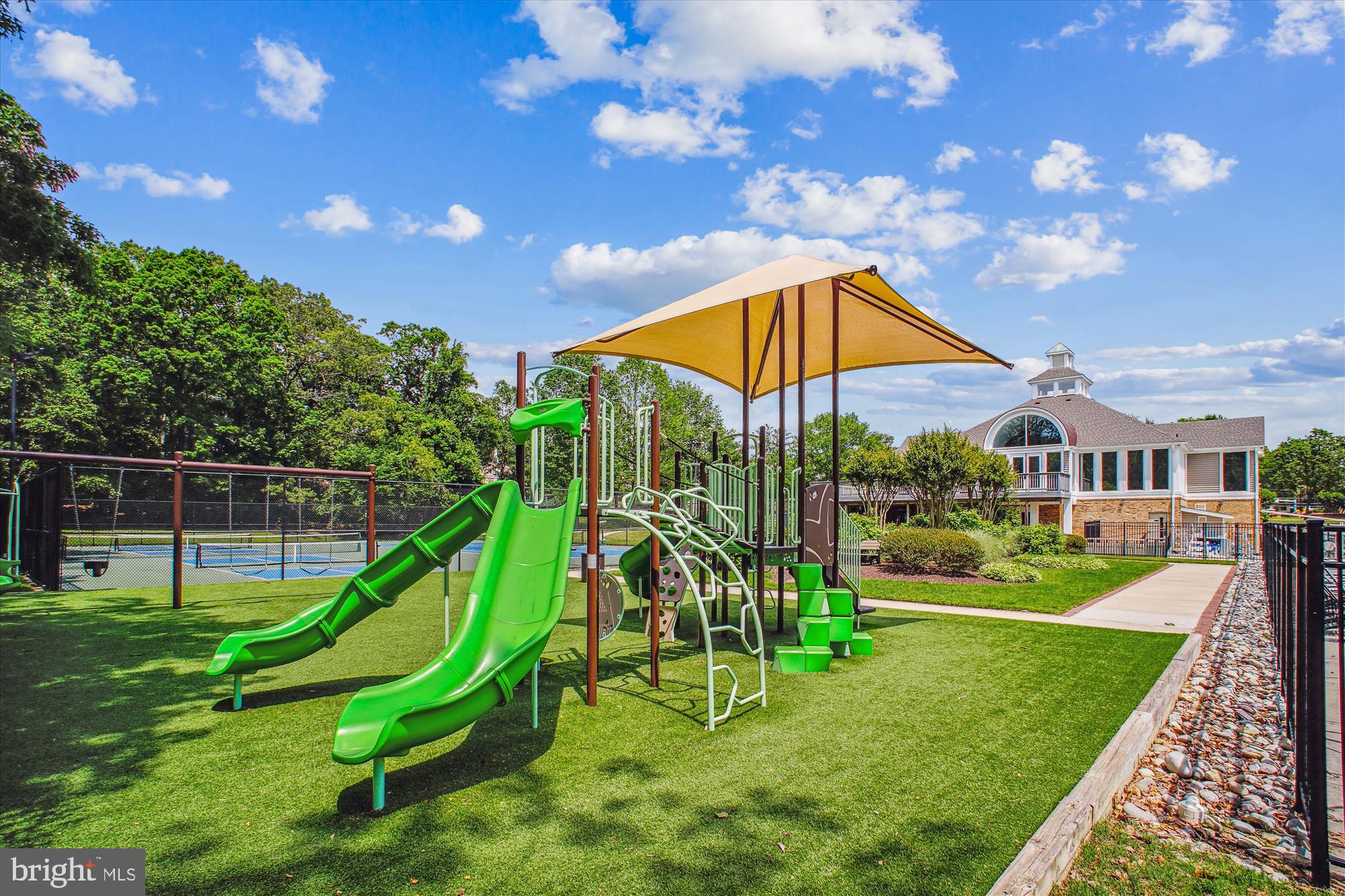 KINGSTOWNE - Residential Lease