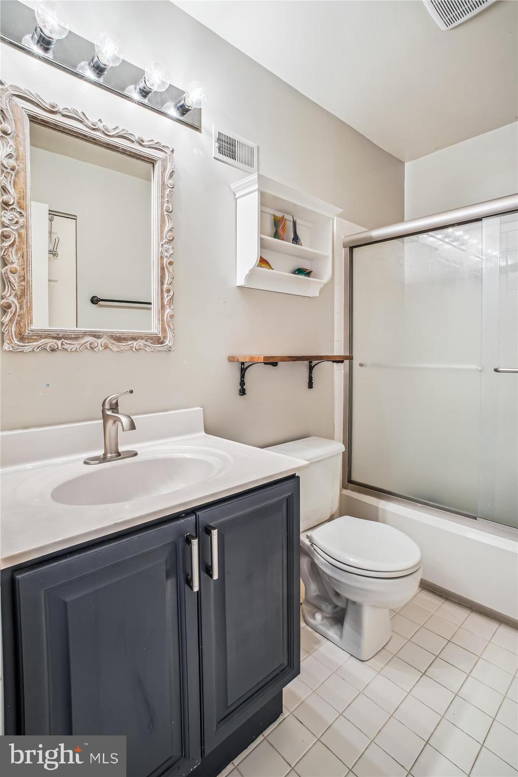 KINGSTOWNE - Residential Lease