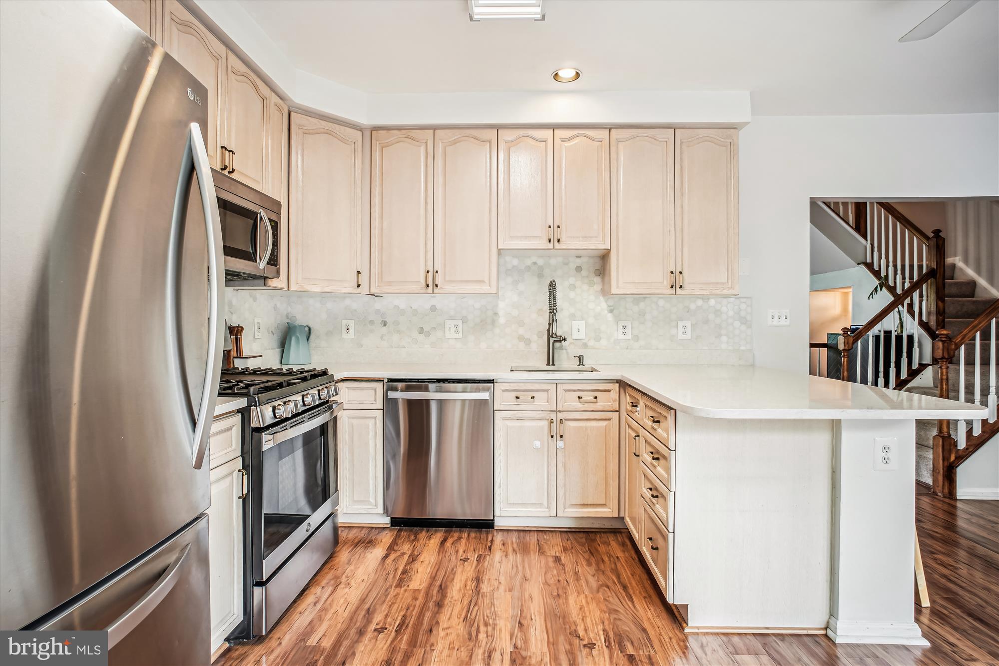 KINGSTOWNE - Residential Lease