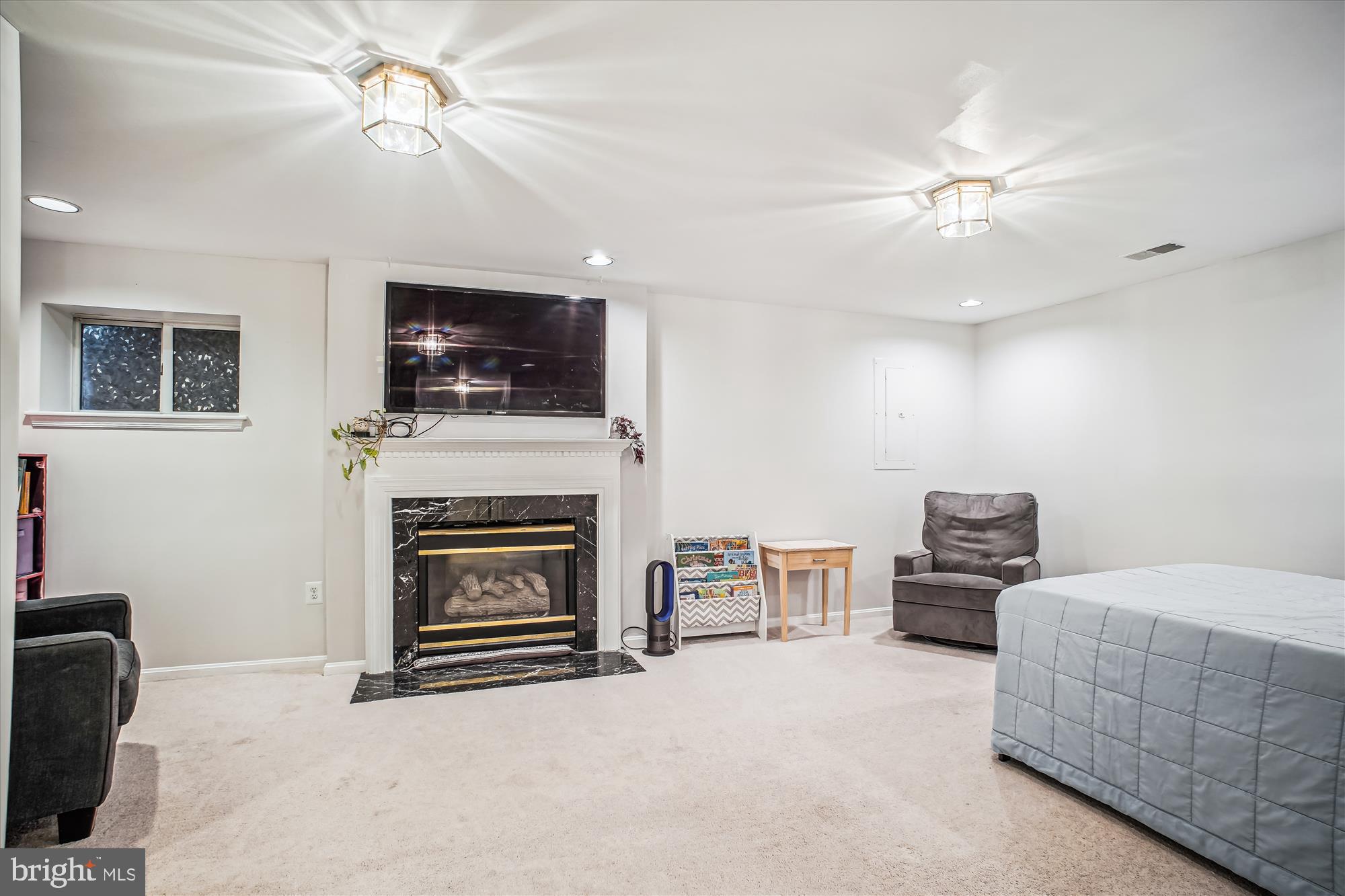 KINGSTOWNE - Residential Lease