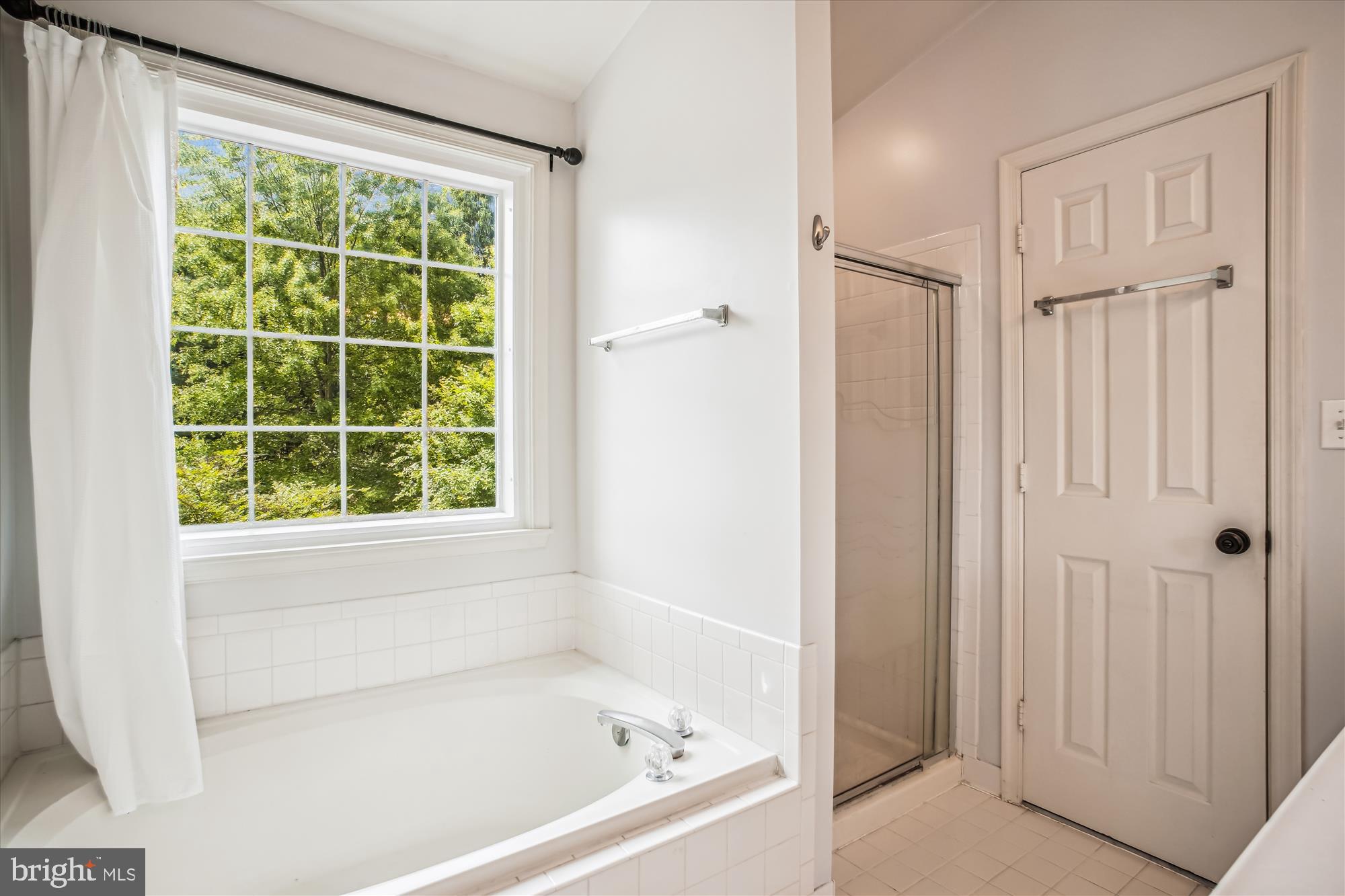 KINGSTOWNE - Residential Lease