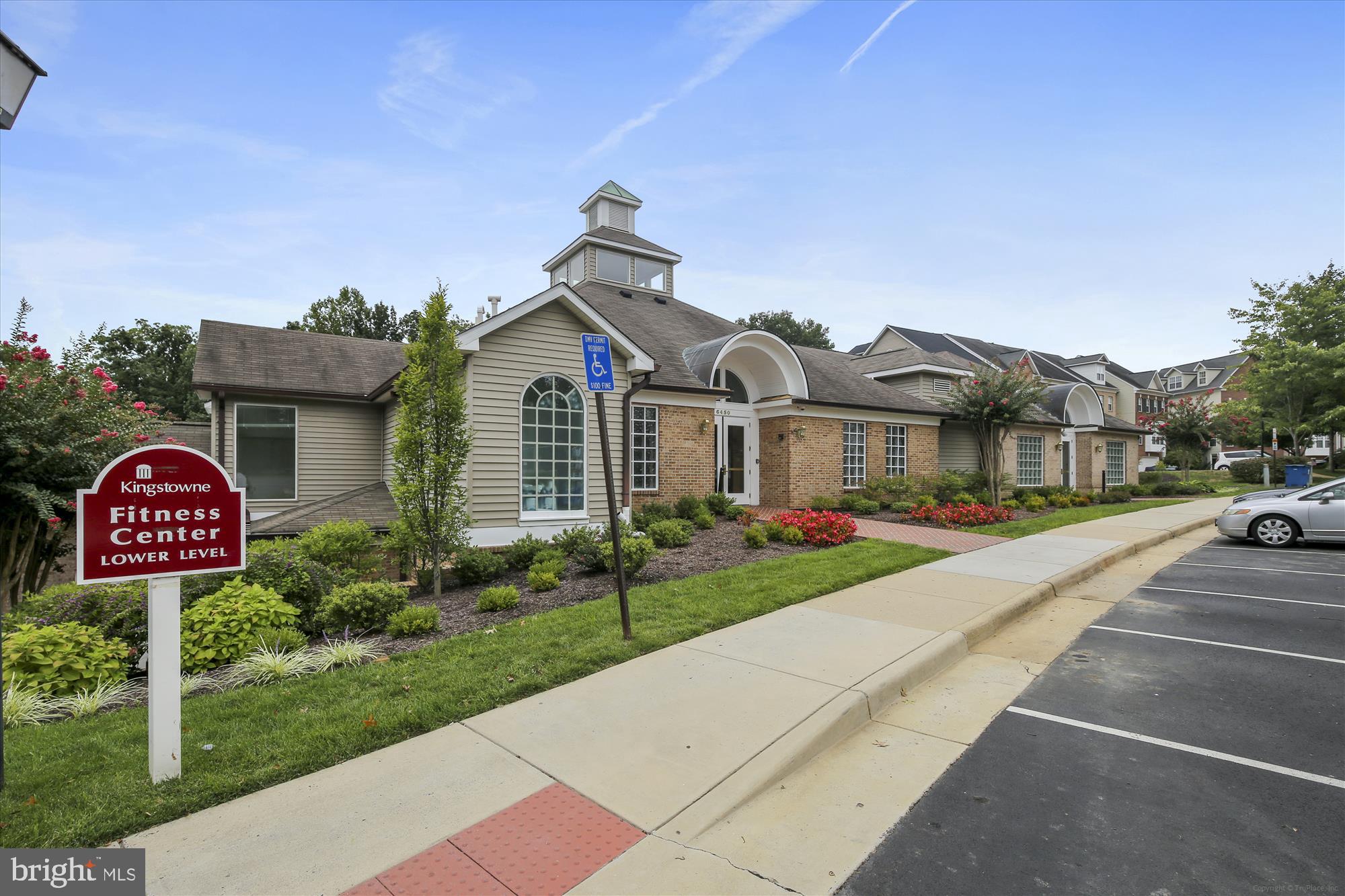KINGSTOWNE - Residential Lease