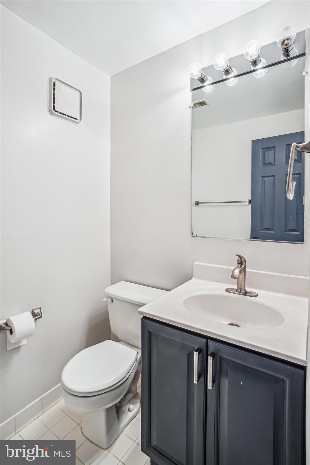 KINGSTOWNE - Residential Lease