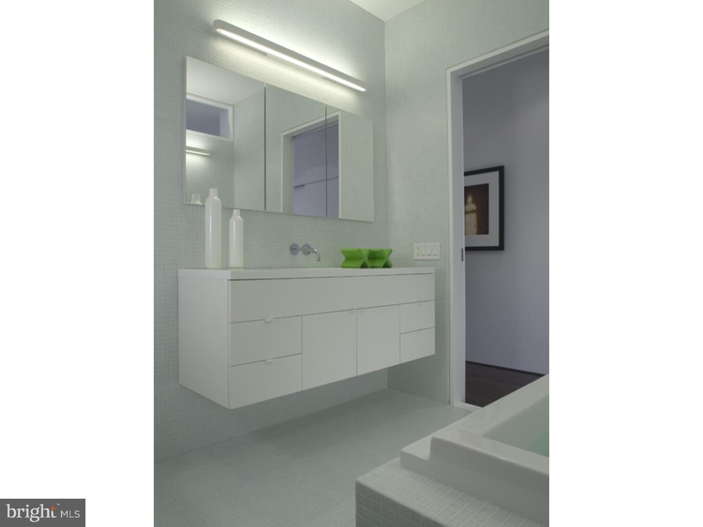 OLD CITY - Commercial Sale