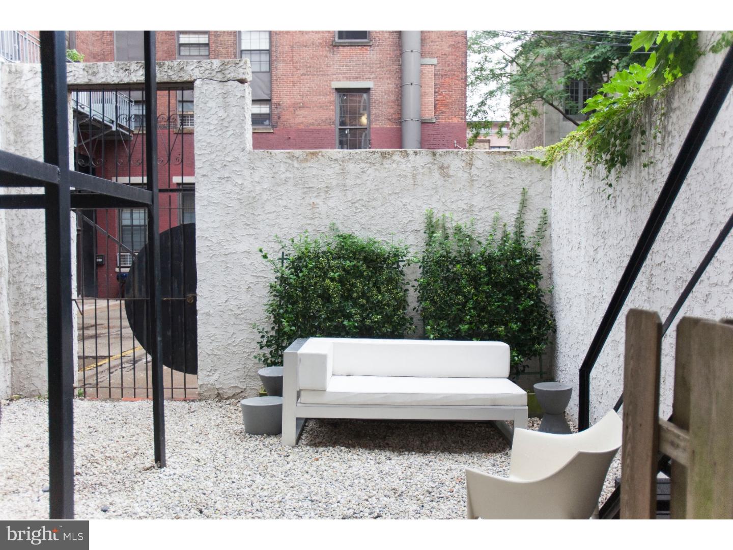 OLD CITY - Commercial Sale