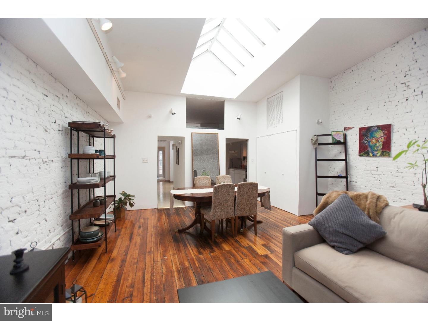 OLD CITY - Commercial Sale