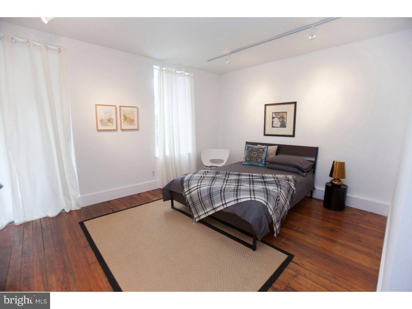 OLD CITY - Commercial Sale