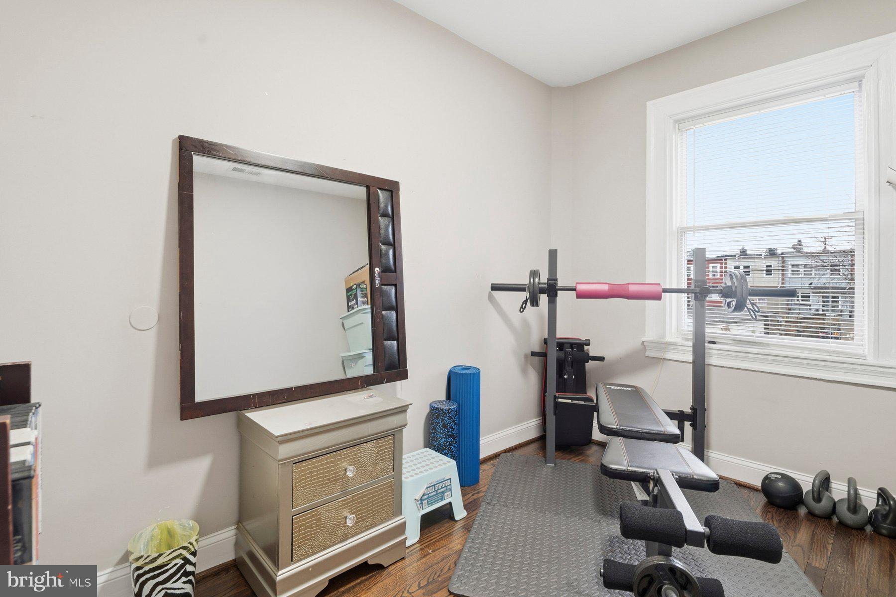 DUNDALK MANOR - Residential