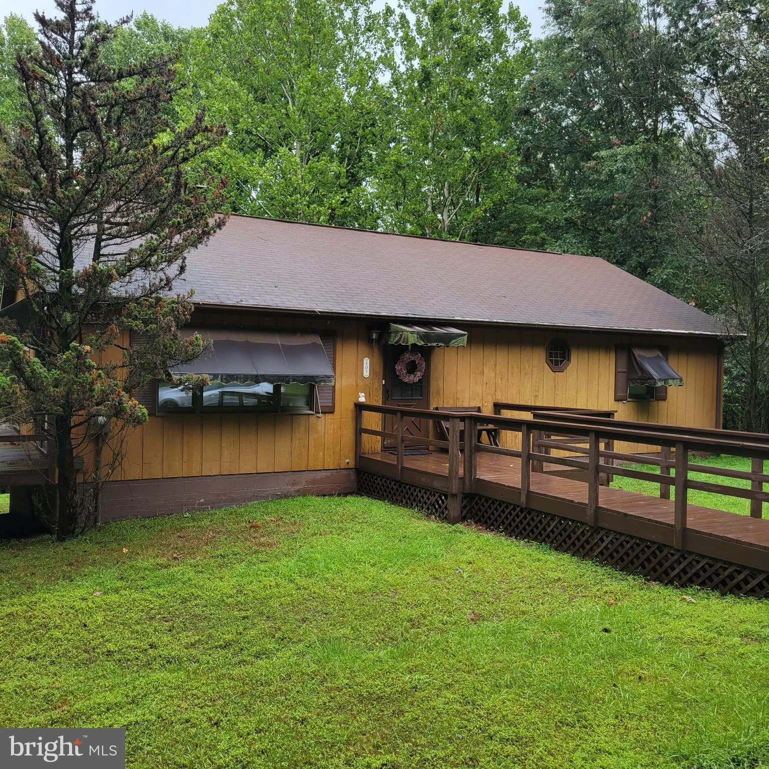 405 Hope Acres Drive, Berkeley Springs, WV 25411