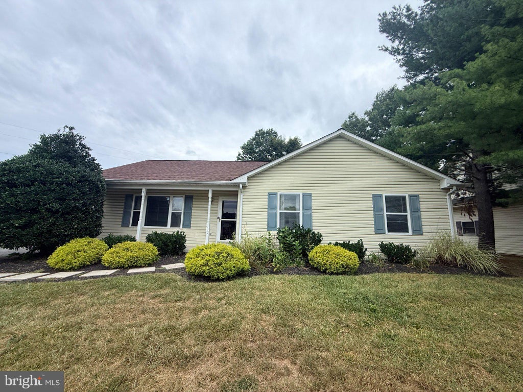 Photo of 103 Elaine Drive, WINCHESTER, VA 22602 (MLS # VAFV2045006)