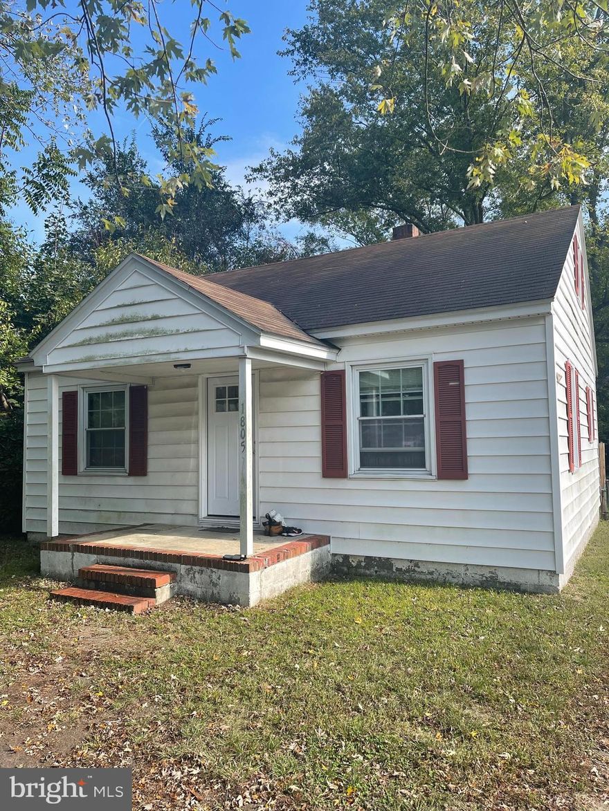 Back on the market!! Freshly painted and ready for you!

Adorable bungalow  located just minutes from North Salisbury for shopping and dining! Home has updated Coretec flooring and carpet as well as a newer stackable washer and dryer. There is also a tankless hot water heater.   The large backyard is fenced in and ready for entertaining! Whether you are looking to purchase or start your investment portfolio, this is the one to see for affordability!