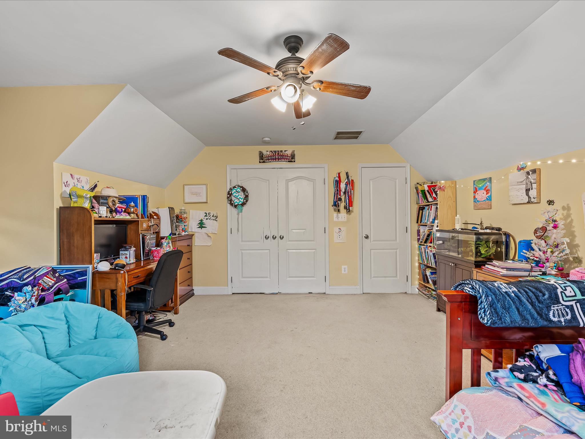 SLEEPY CREEK MOUNTAIN RETREAT - Residential