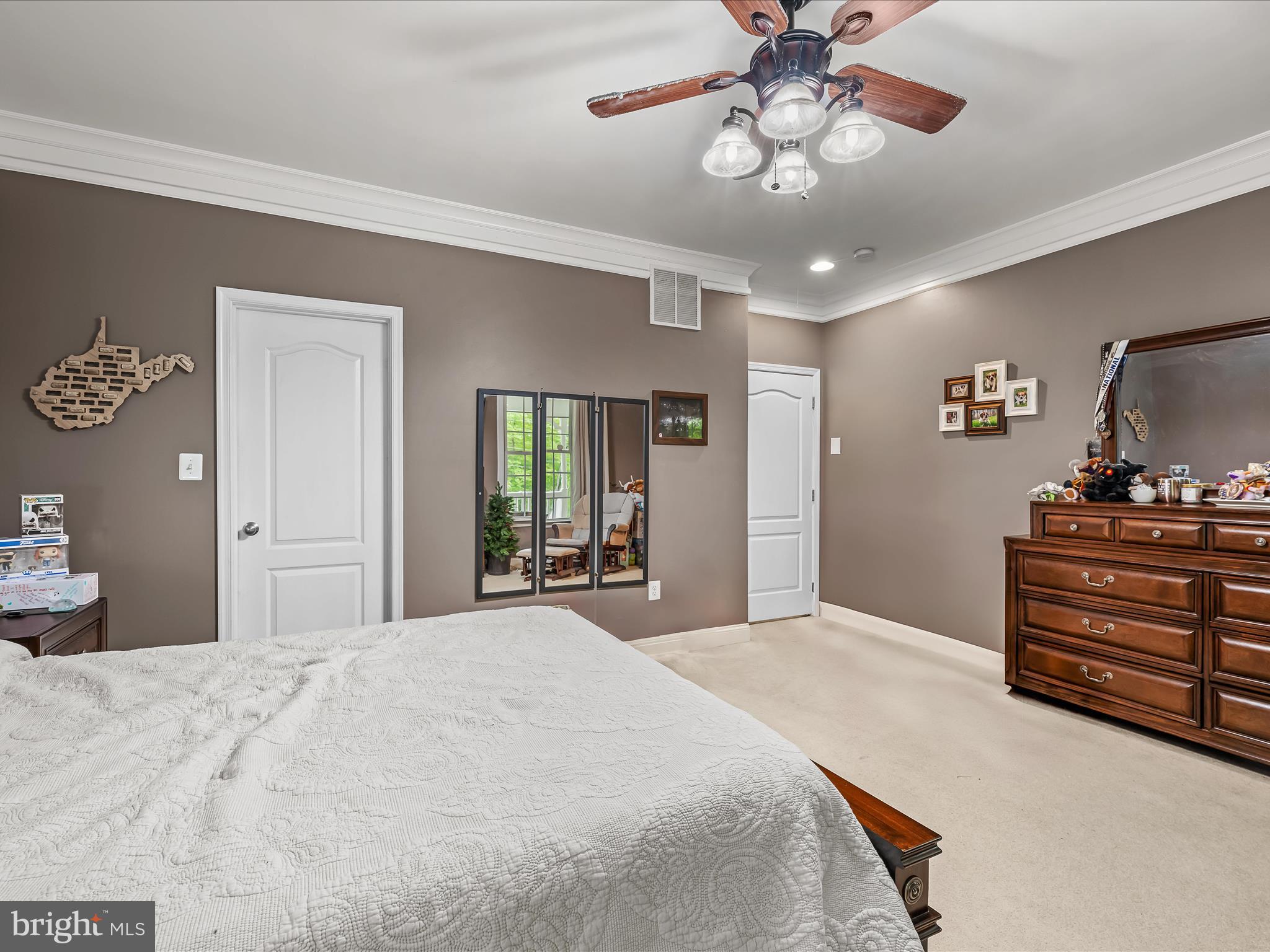 SLEEPY CREEK MOUNTAIN RETREAT - Residential