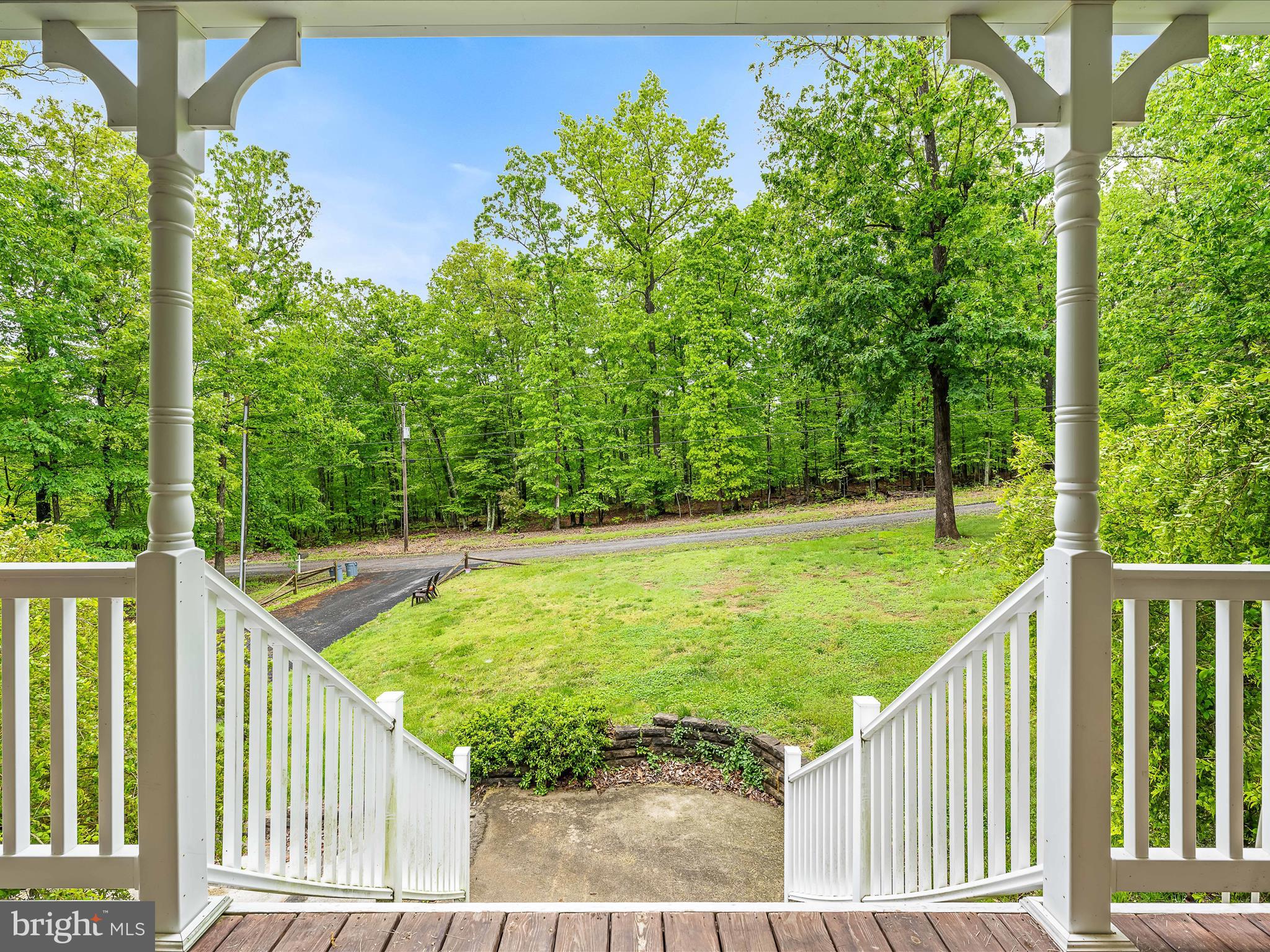 SLEEPY CREEK MOUNTAIN RETREAT - Residential