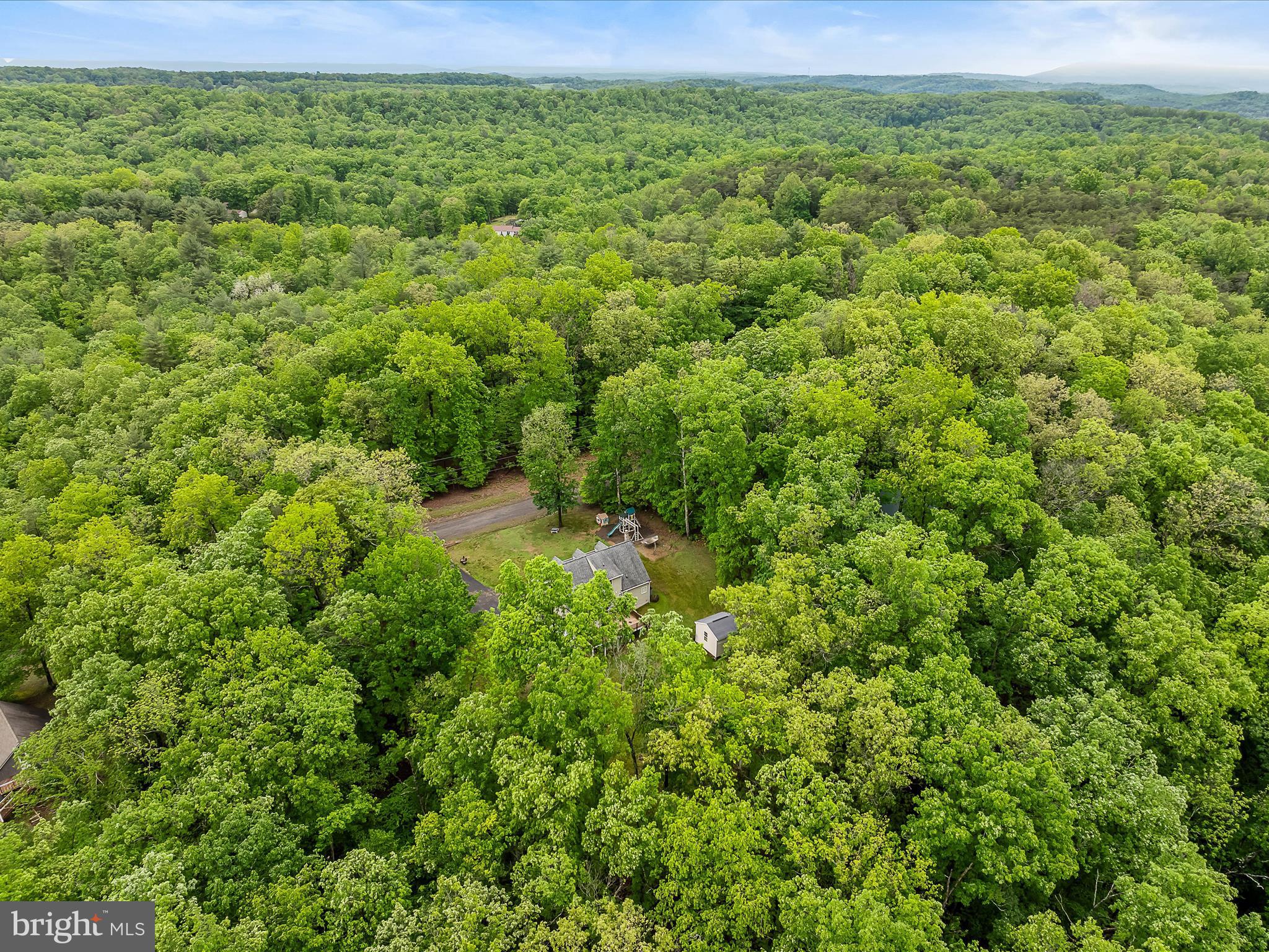 SLEEPY CREEK MOUNTAIN RETREAT - Residential