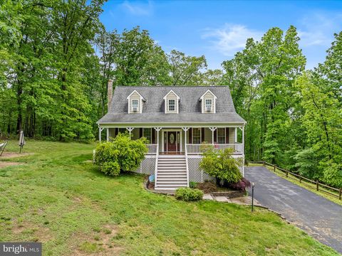 554 WISPY BRANCH LANE HEDGESVILLE WV 25427