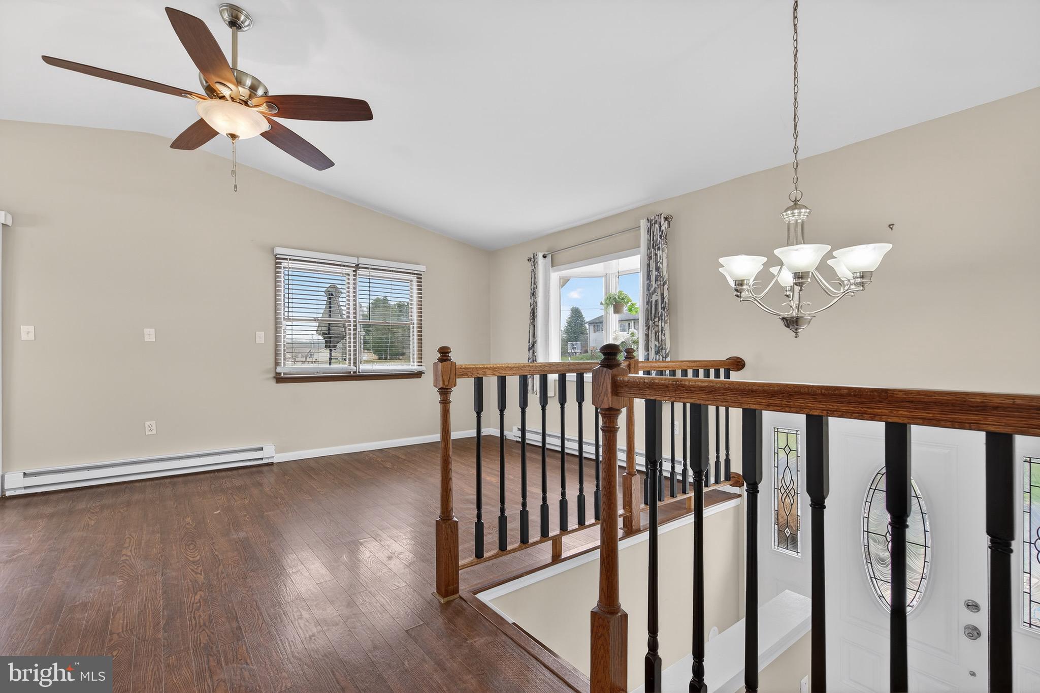 LAKE WYNONAH - Residential