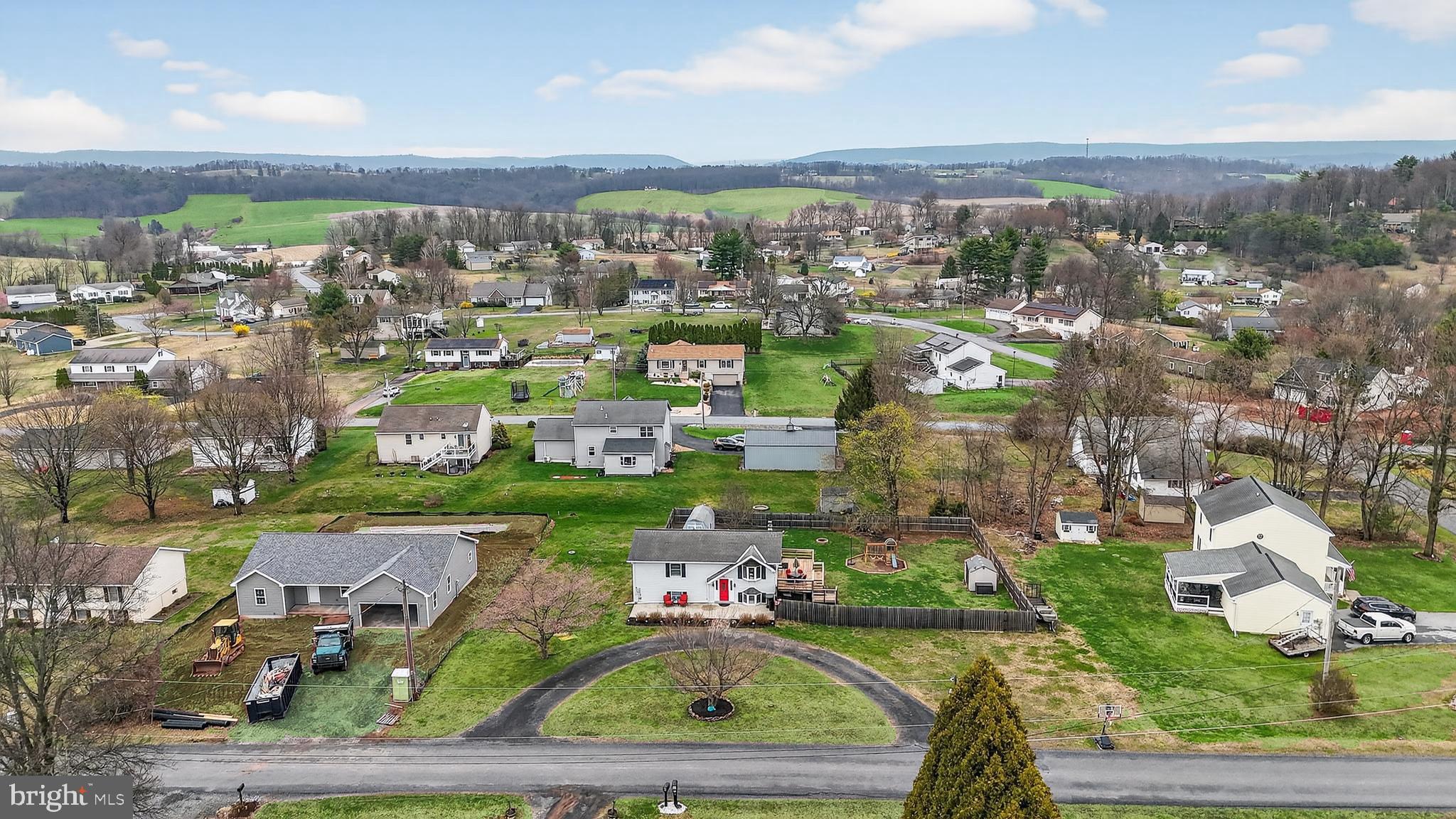 LAKE WYNONAH - Residential