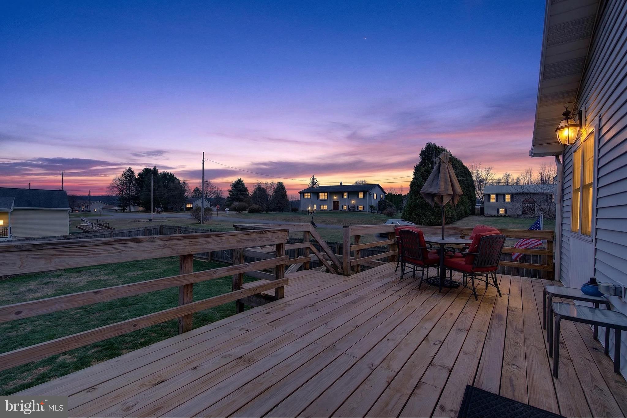 LAKE WYNONAH - Residential