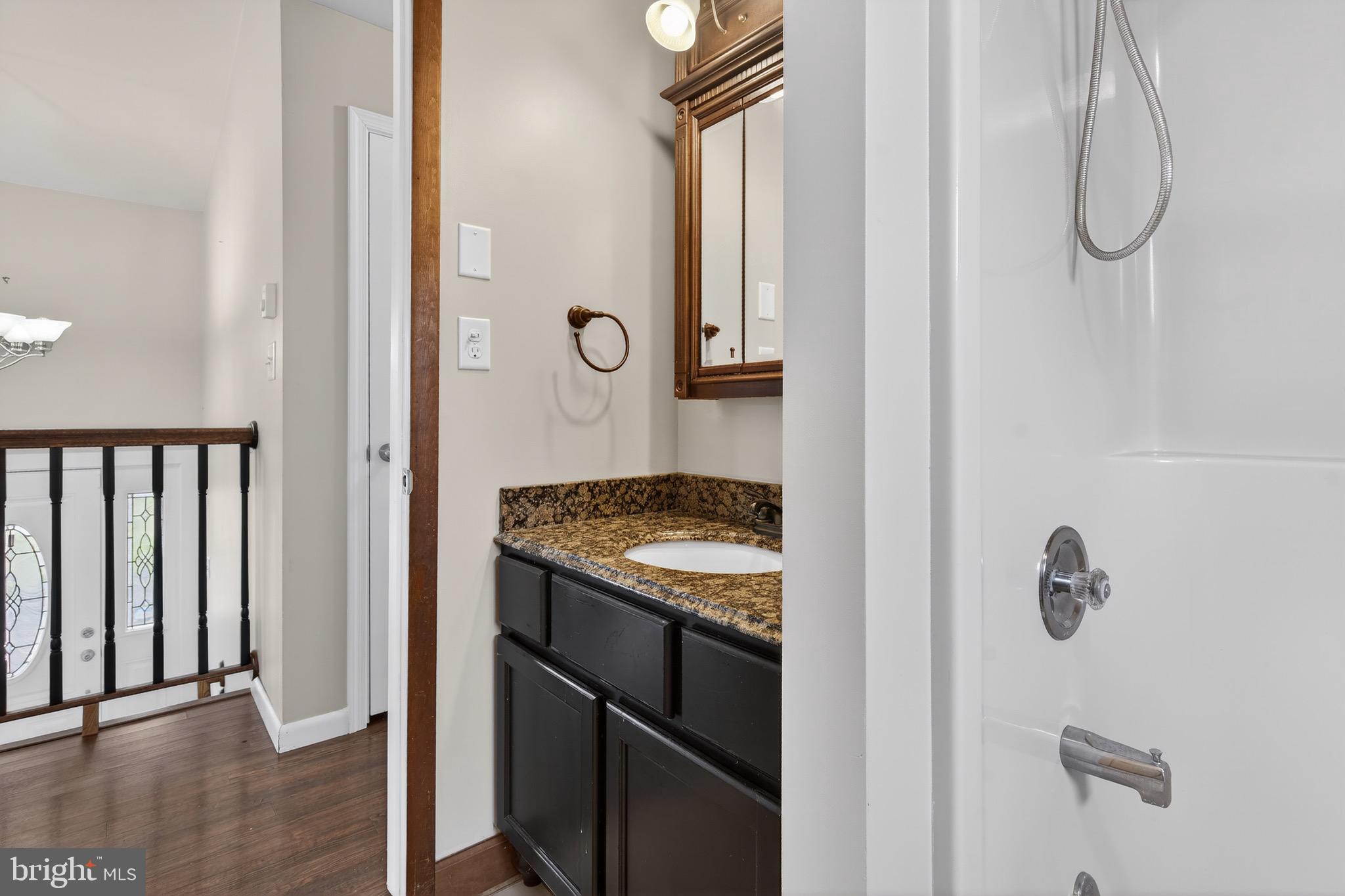 LAKE WYNONAH - Residential