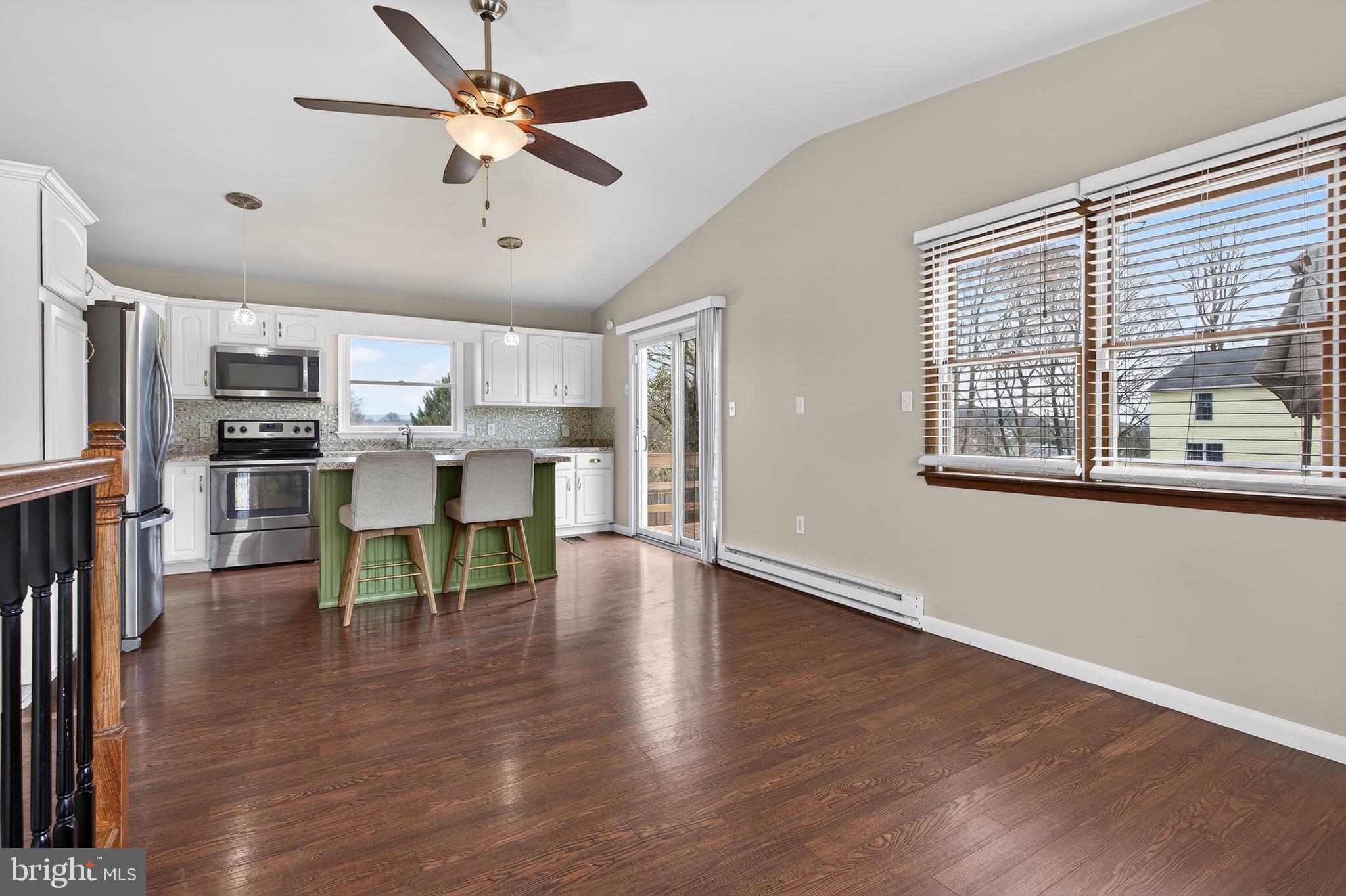 LAKE WYNONAH - Residential