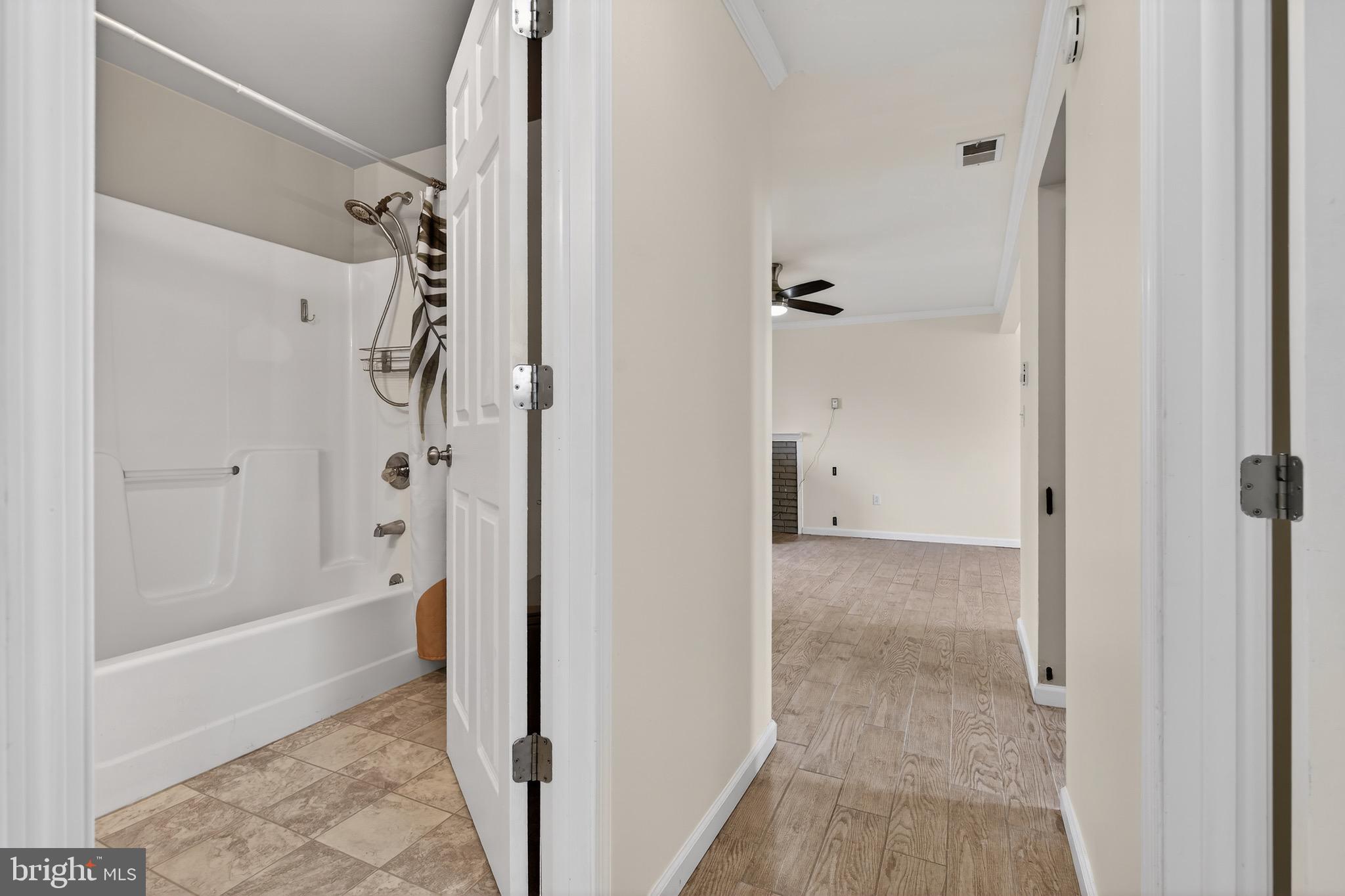 LAKE WYNONAH - Residential