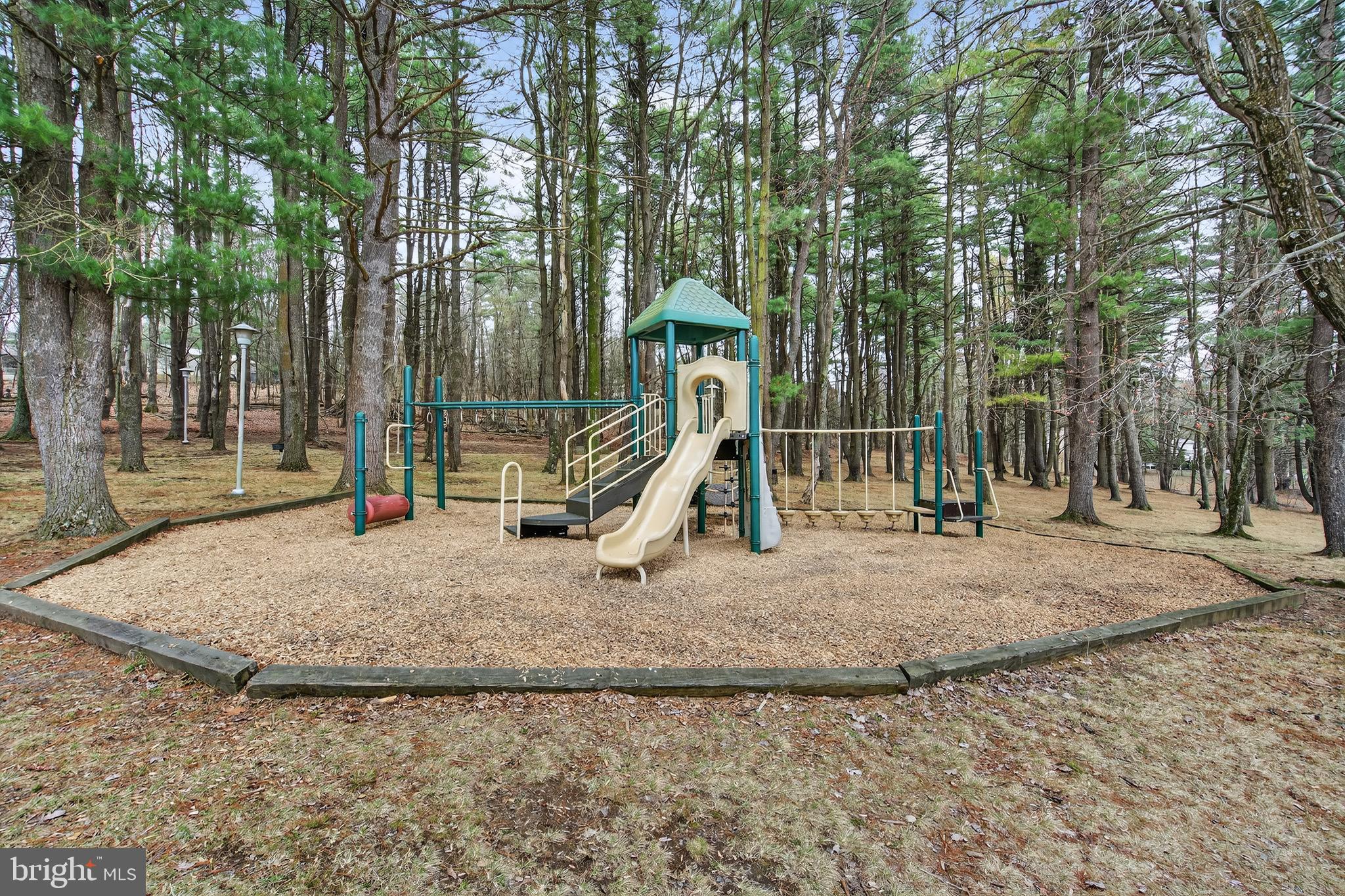 LAKE WYNONAH - Residential