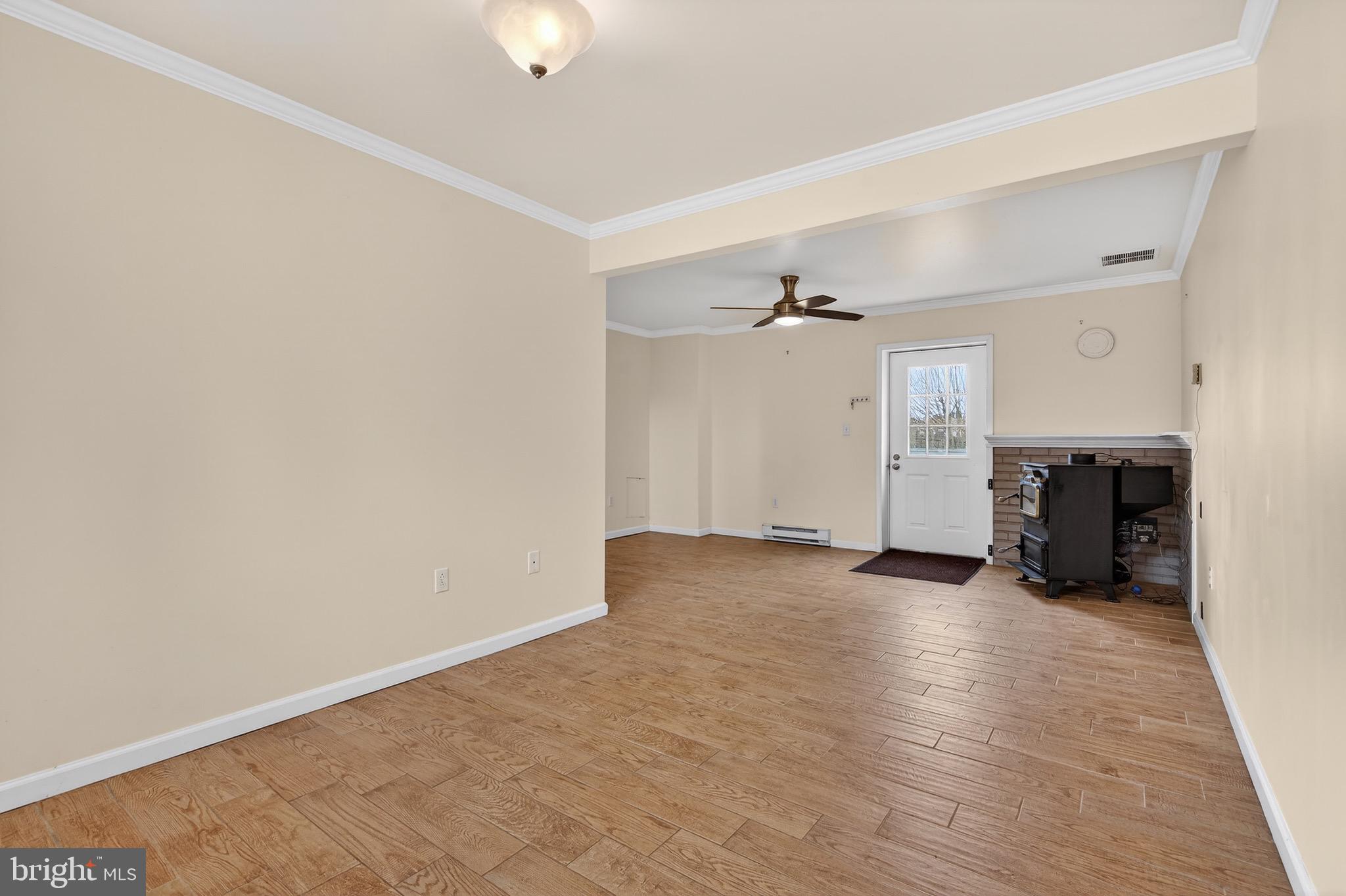 LAKE WYNONAH - Residential