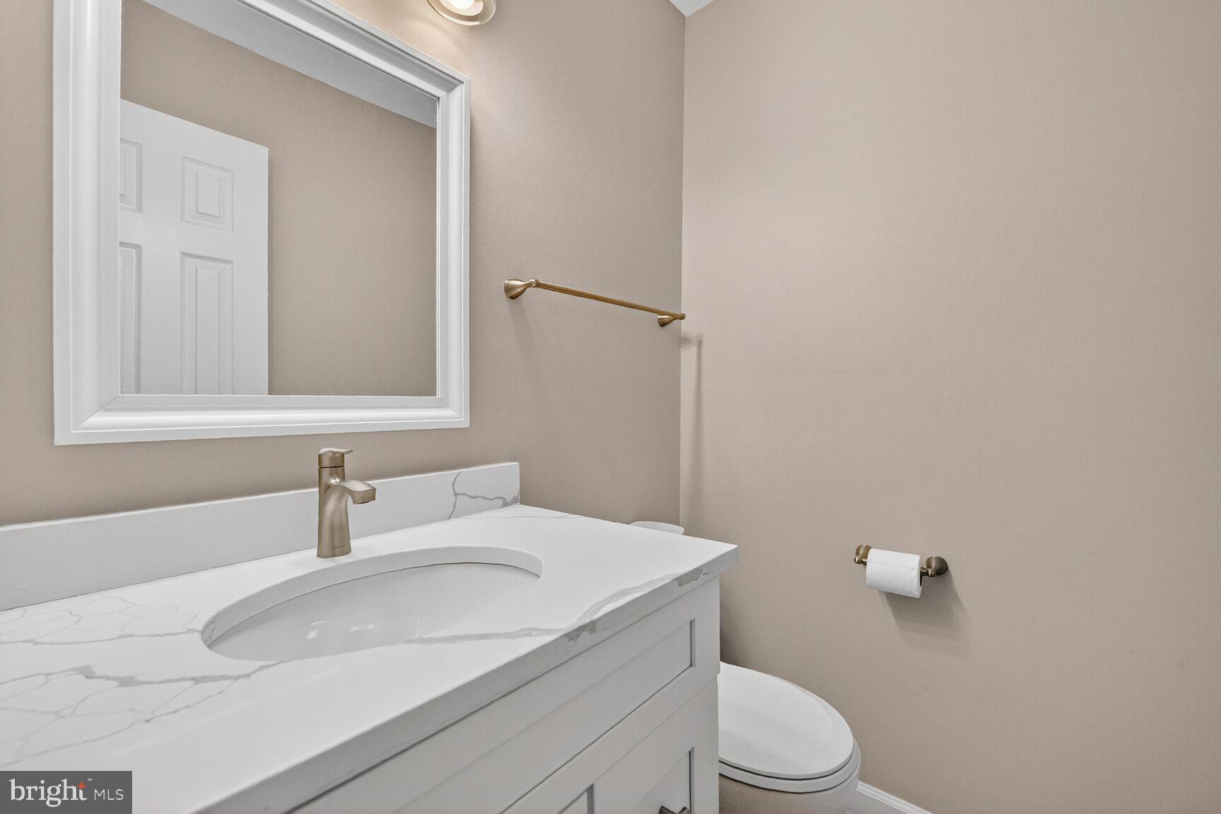 LONDON TOWN WEST - Residential Lease