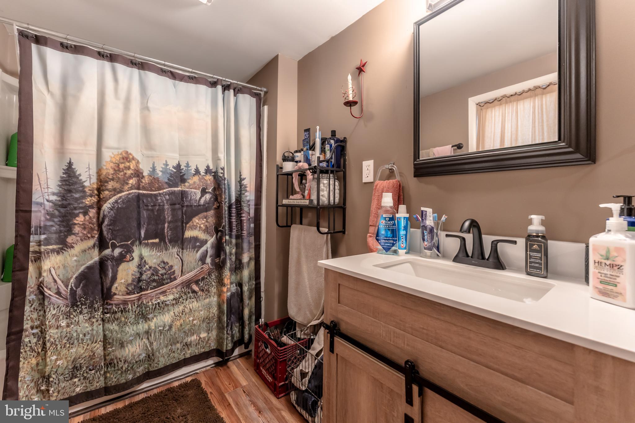 RINGTOWN - Residential